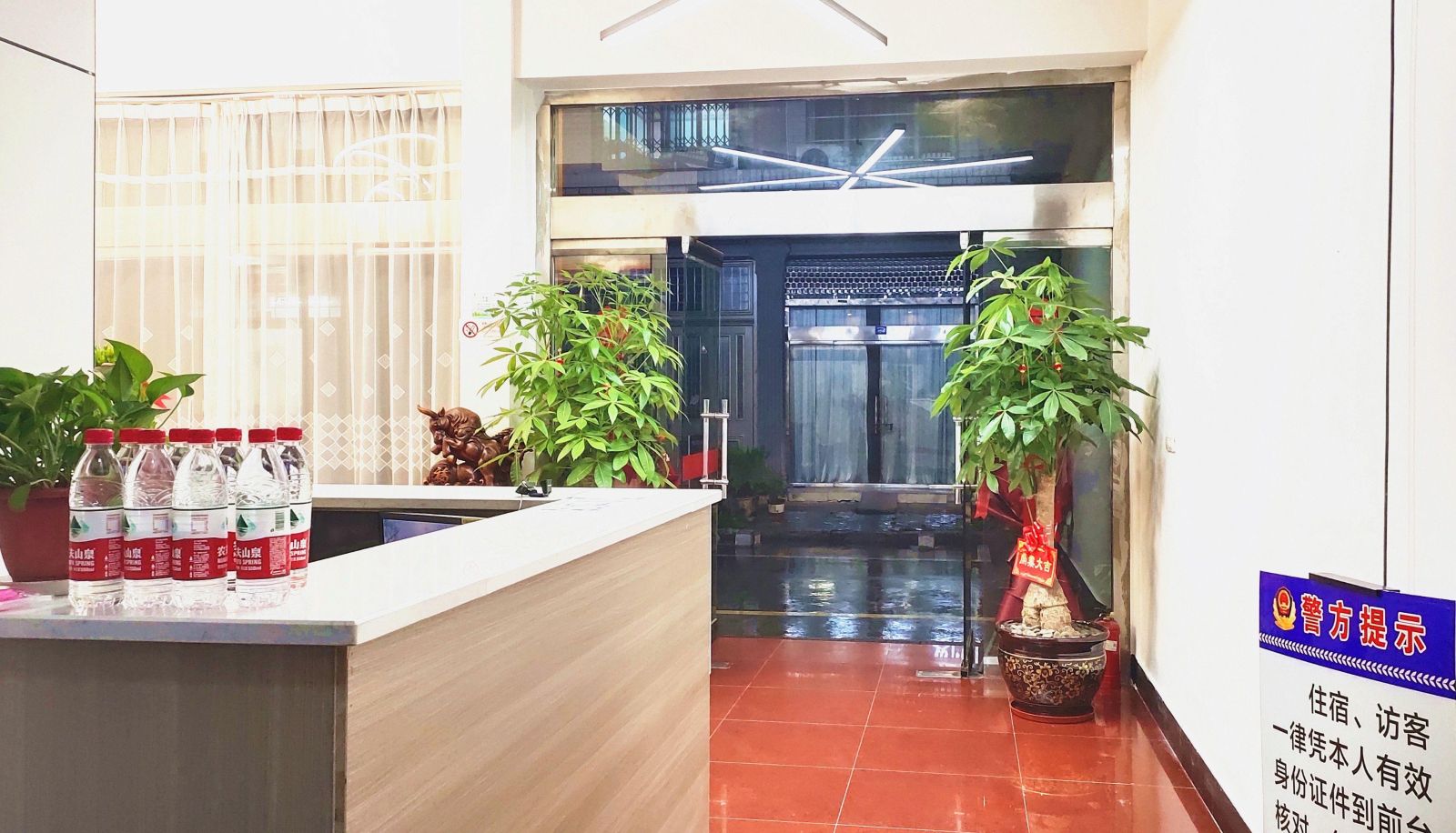 Hotel outdoor area - Shunfa Hotel