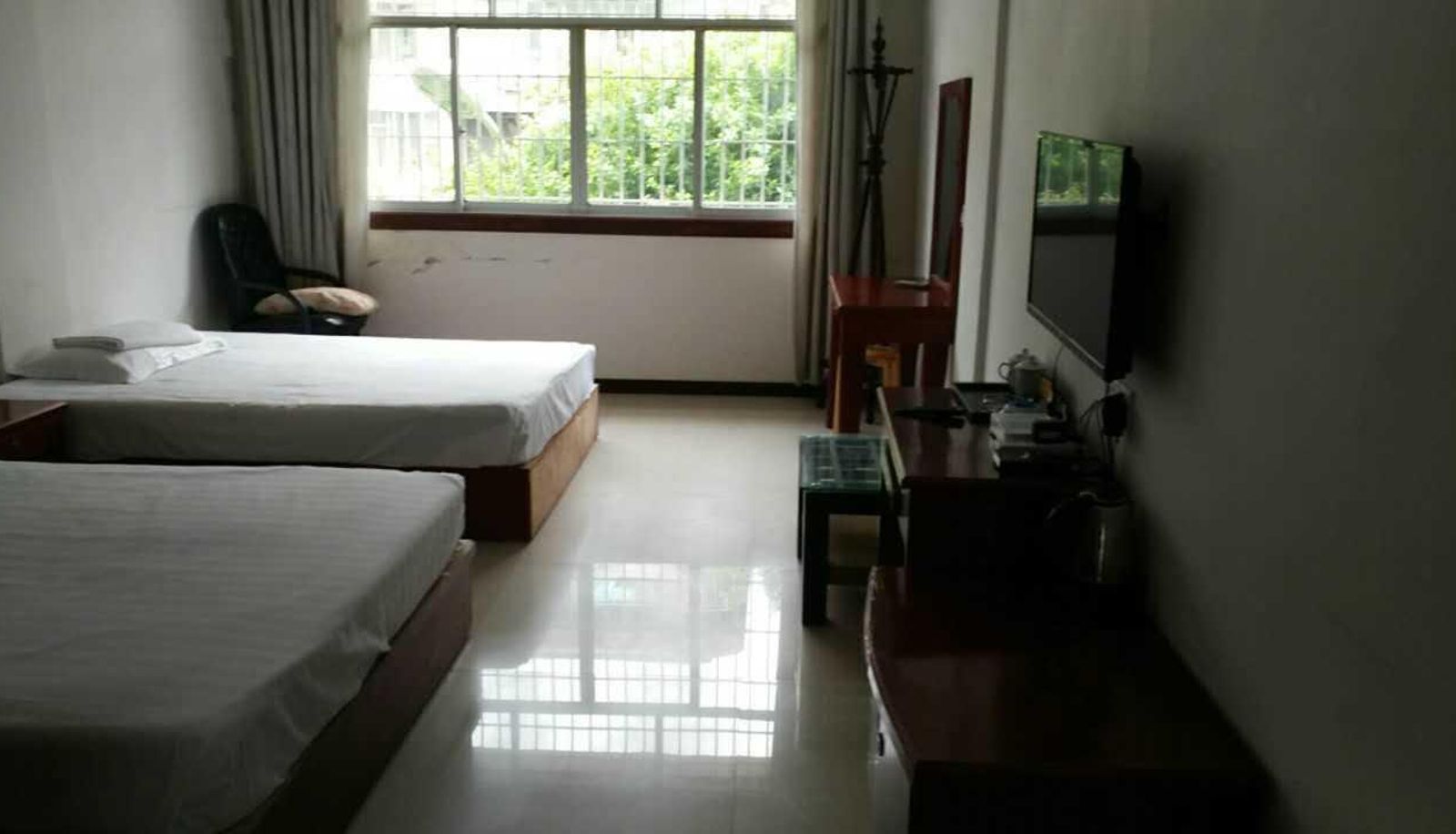 Camera - Jinglin Business Hotel