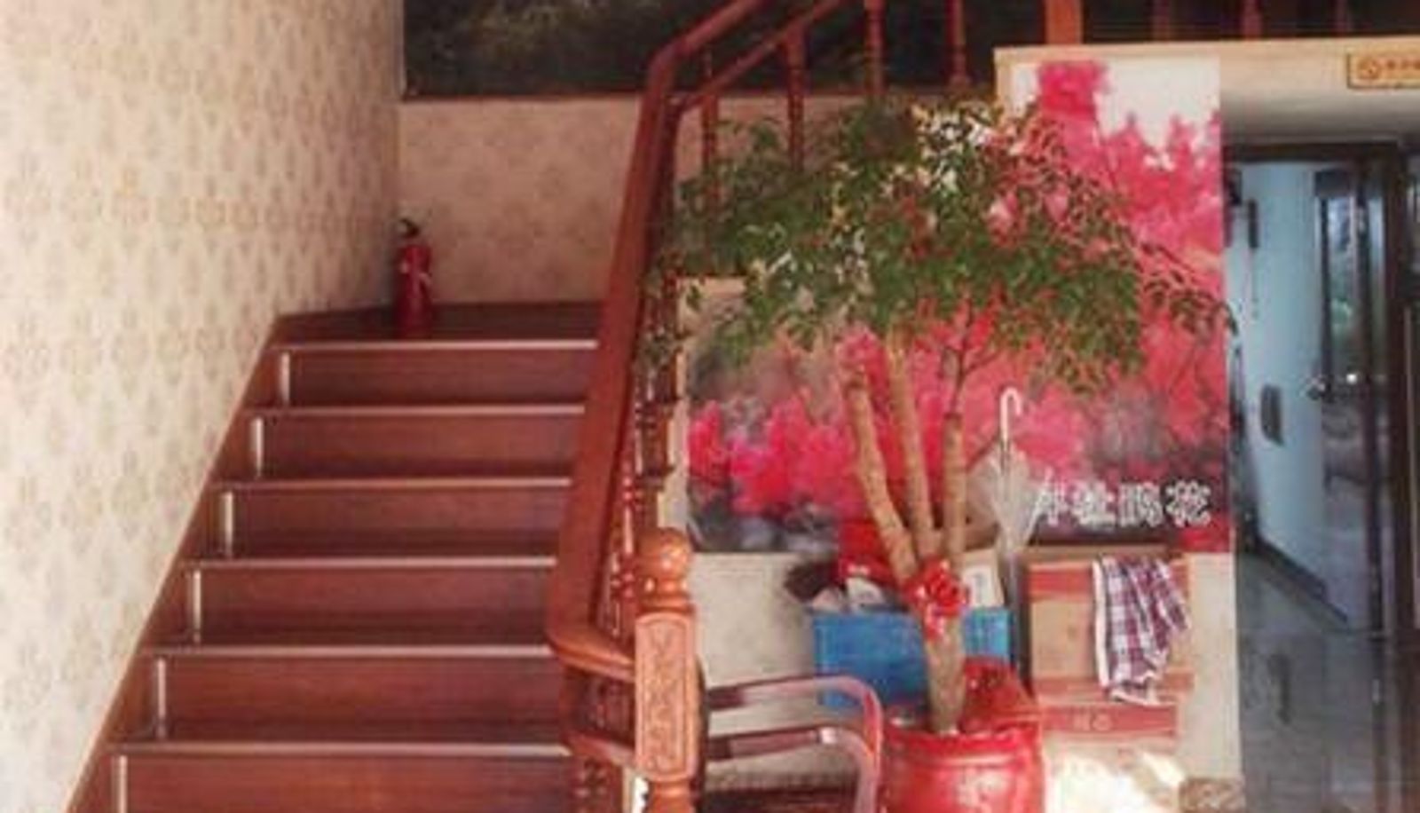 Zona exterior del hotel - Dazhong Hotel