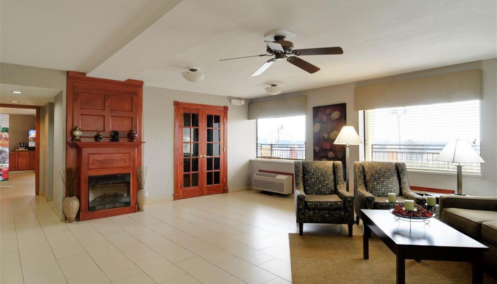 Lobby - Quality Inn and Suites Clarksville