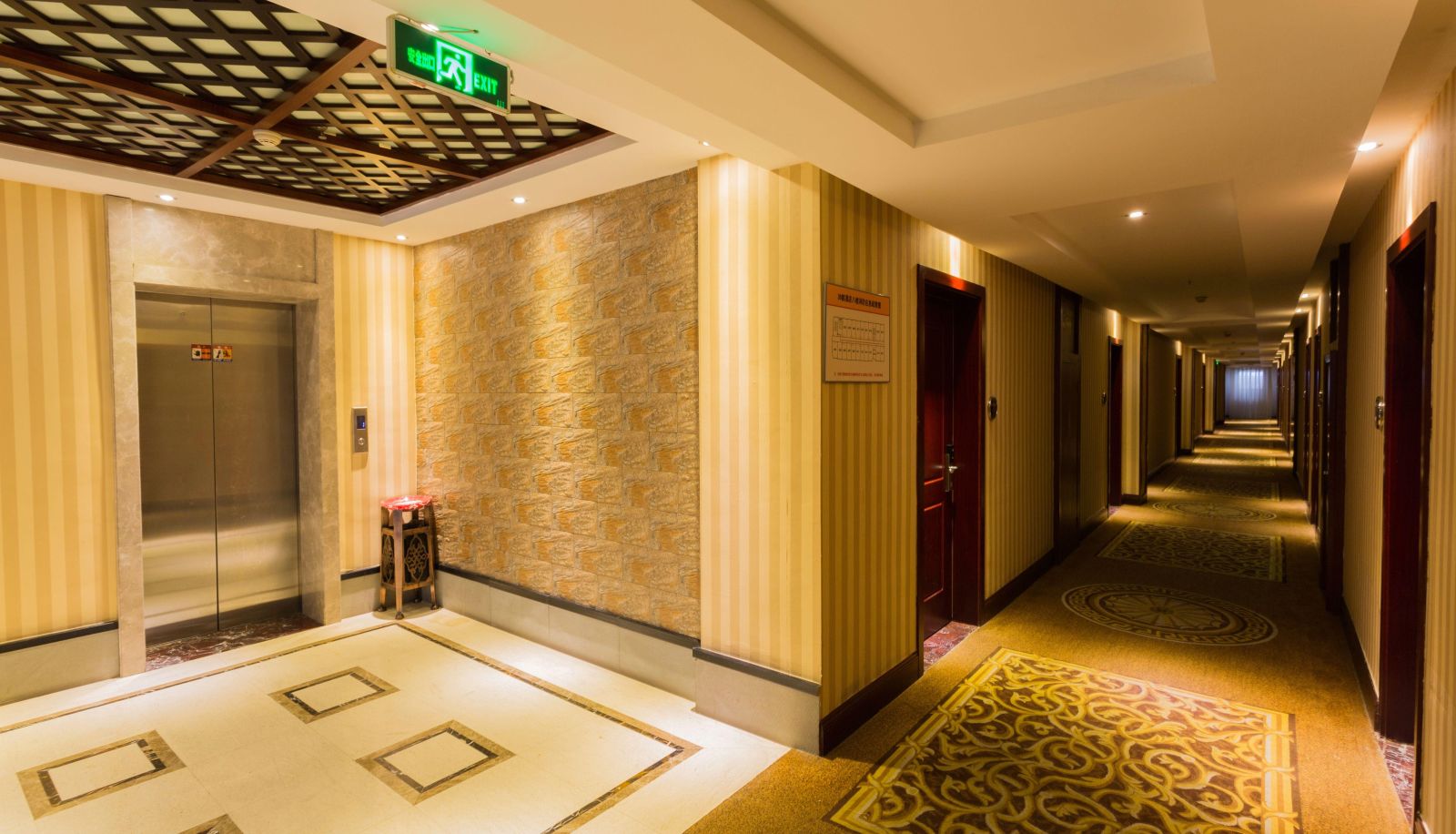 Area esterna dell'hotel - Shandu Hotel (Qiandao Lake Yintai Plaza Store)