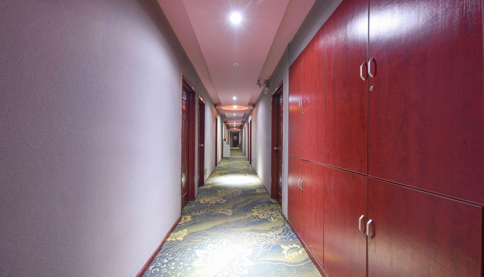 Zona exterior del hotel - Halo Light Hotel (East Square Branch of Wuchang Railway Station)