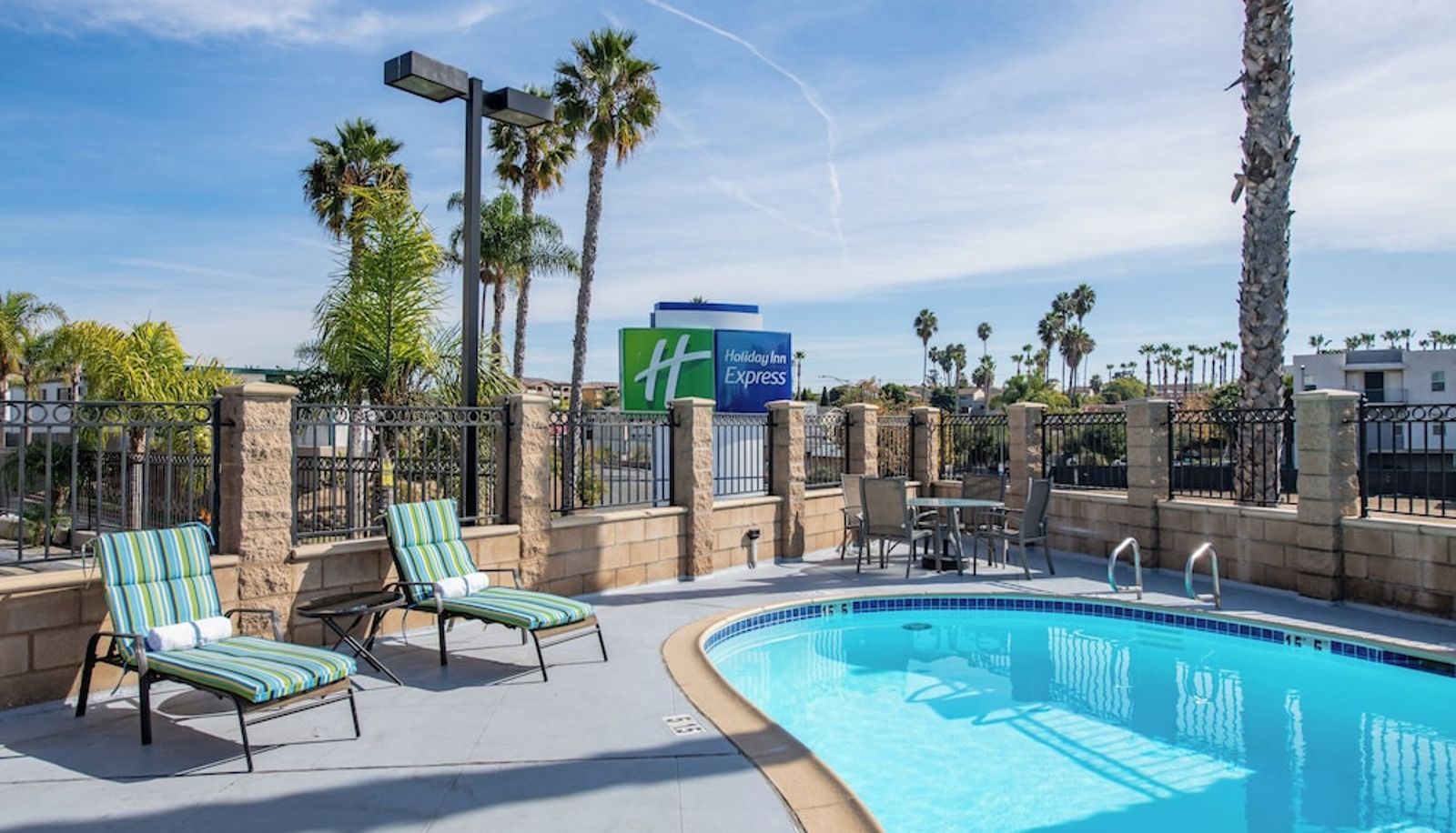 Pool - Holiday Inn Express SAN DIEGO SOUTH-NATIONAL CITY by IHG
