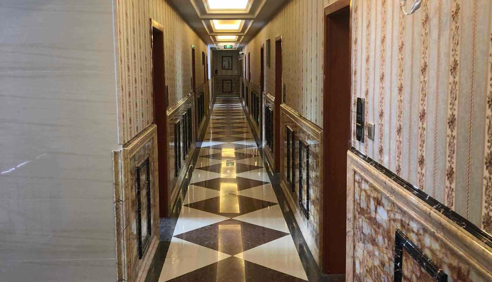 Zewnętrzna część hotelu - Juyoulou Business Hotel