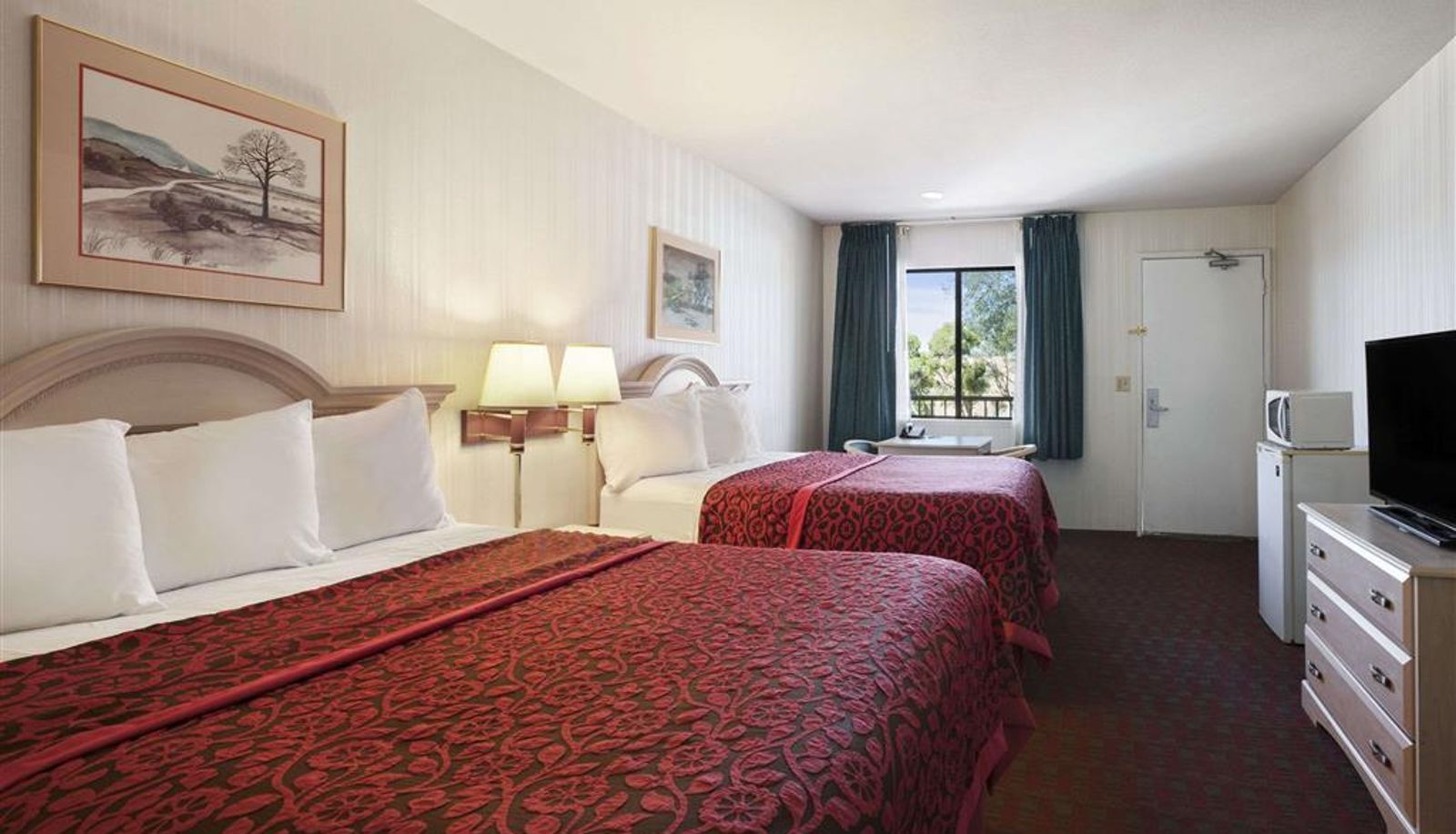 Camera - Days Inn by Wyndham Gilroy
