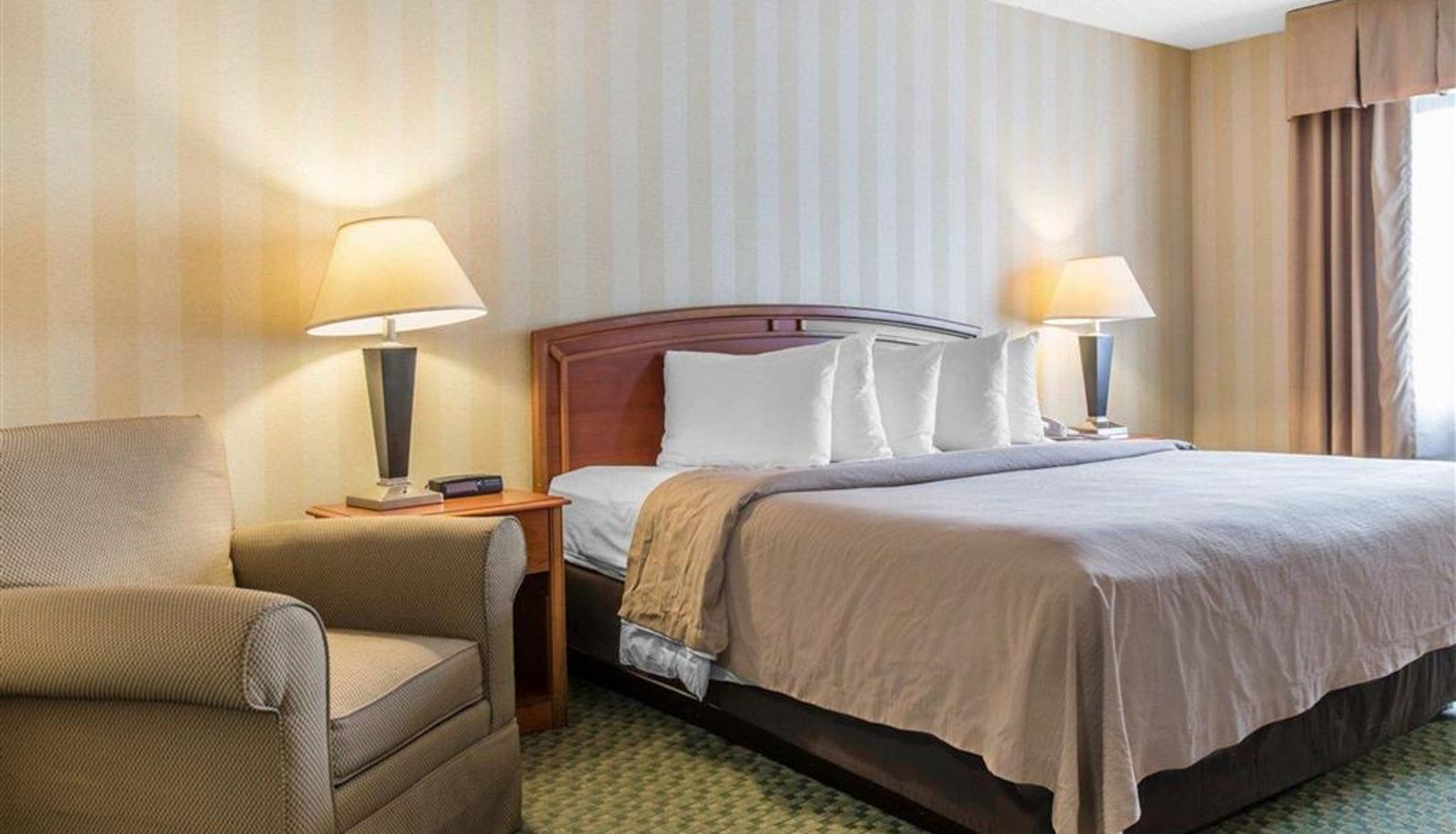Room - Quality Inn Colorado Springs Airport