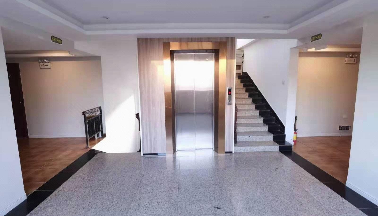 Buitenruimte van het hotel - Xinyang Hotel (Baili Plaza Store)