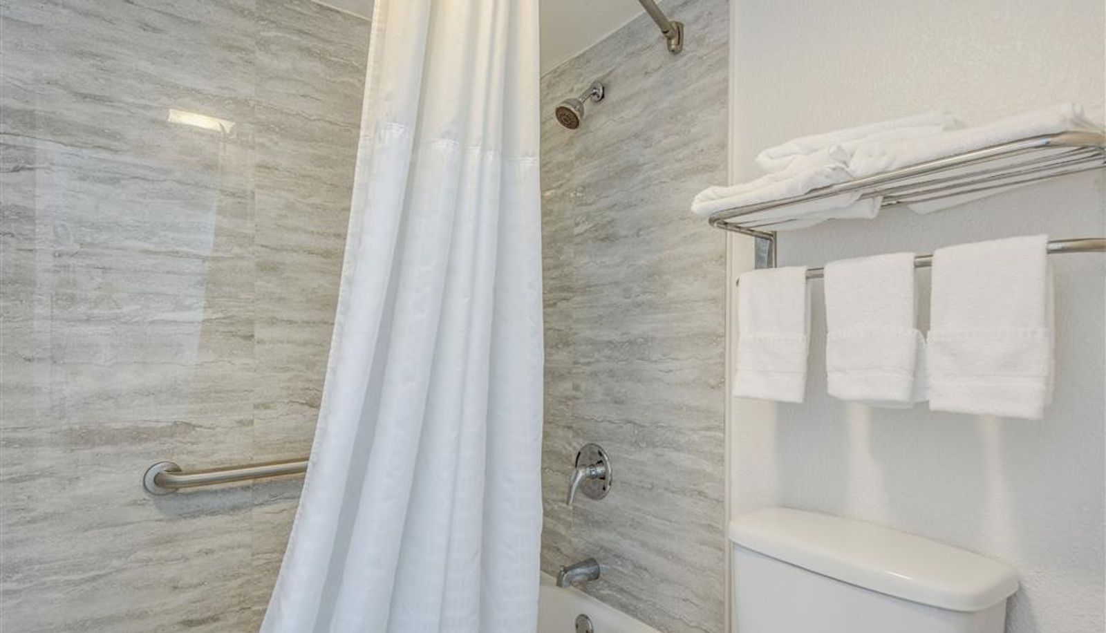 Zimmer - Rodeway Inn Port Richey North
