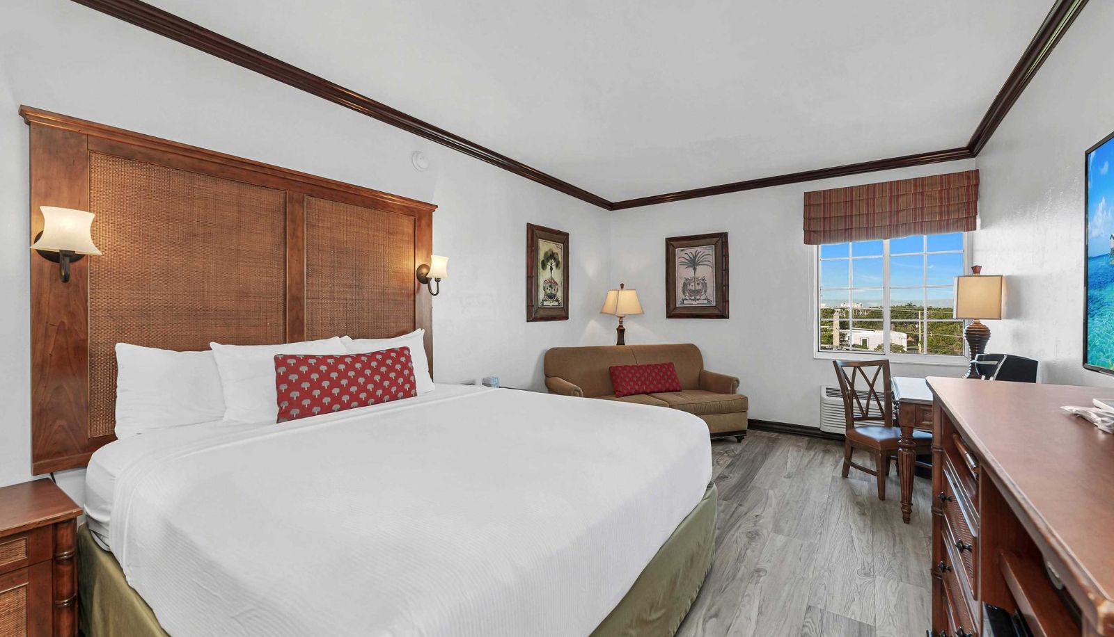 Zimmer - Bayfront Inn 5th Ave