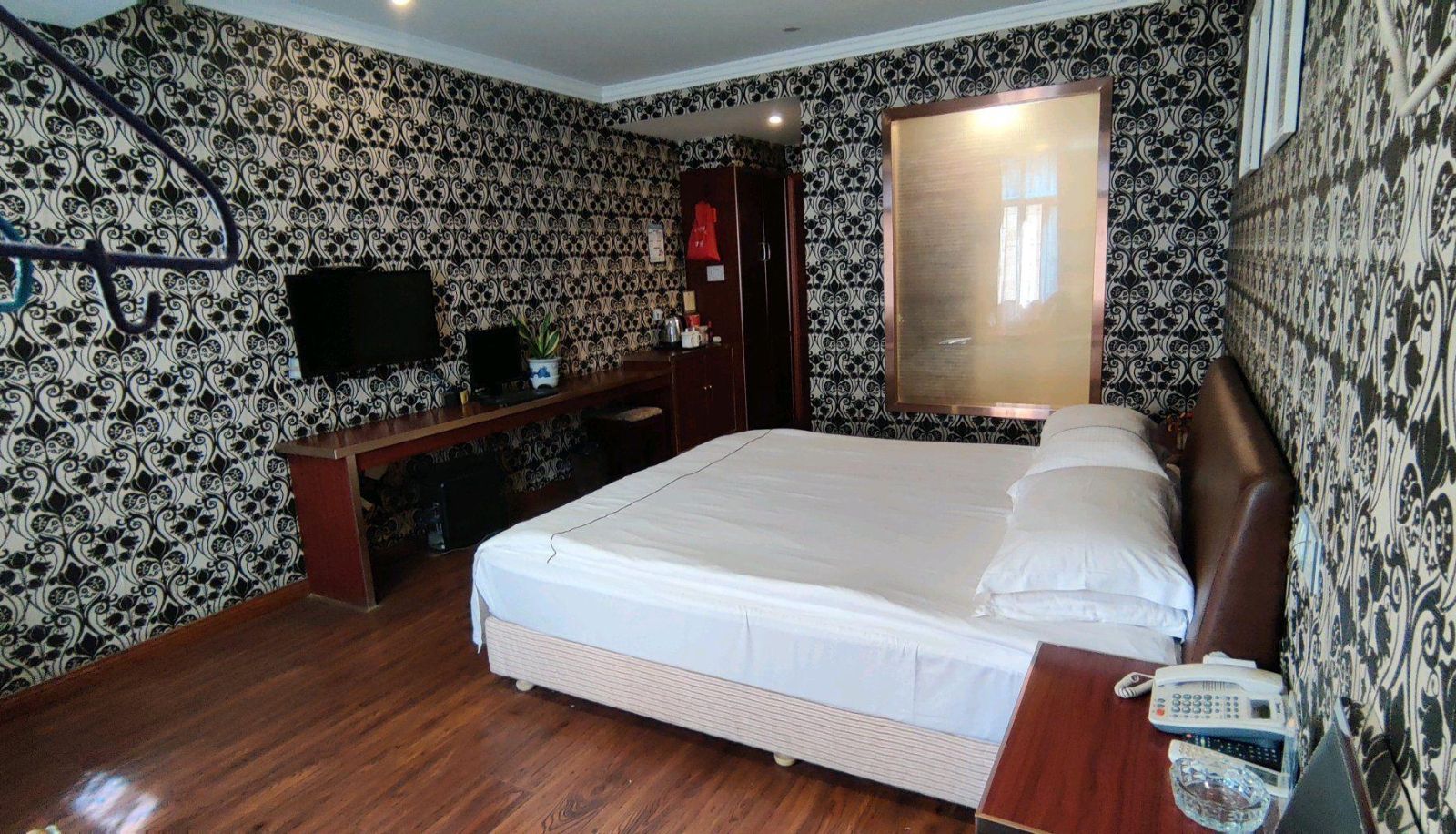 Zimmer - Jinhao Hotel (Wanchang Road Subway Station Store)