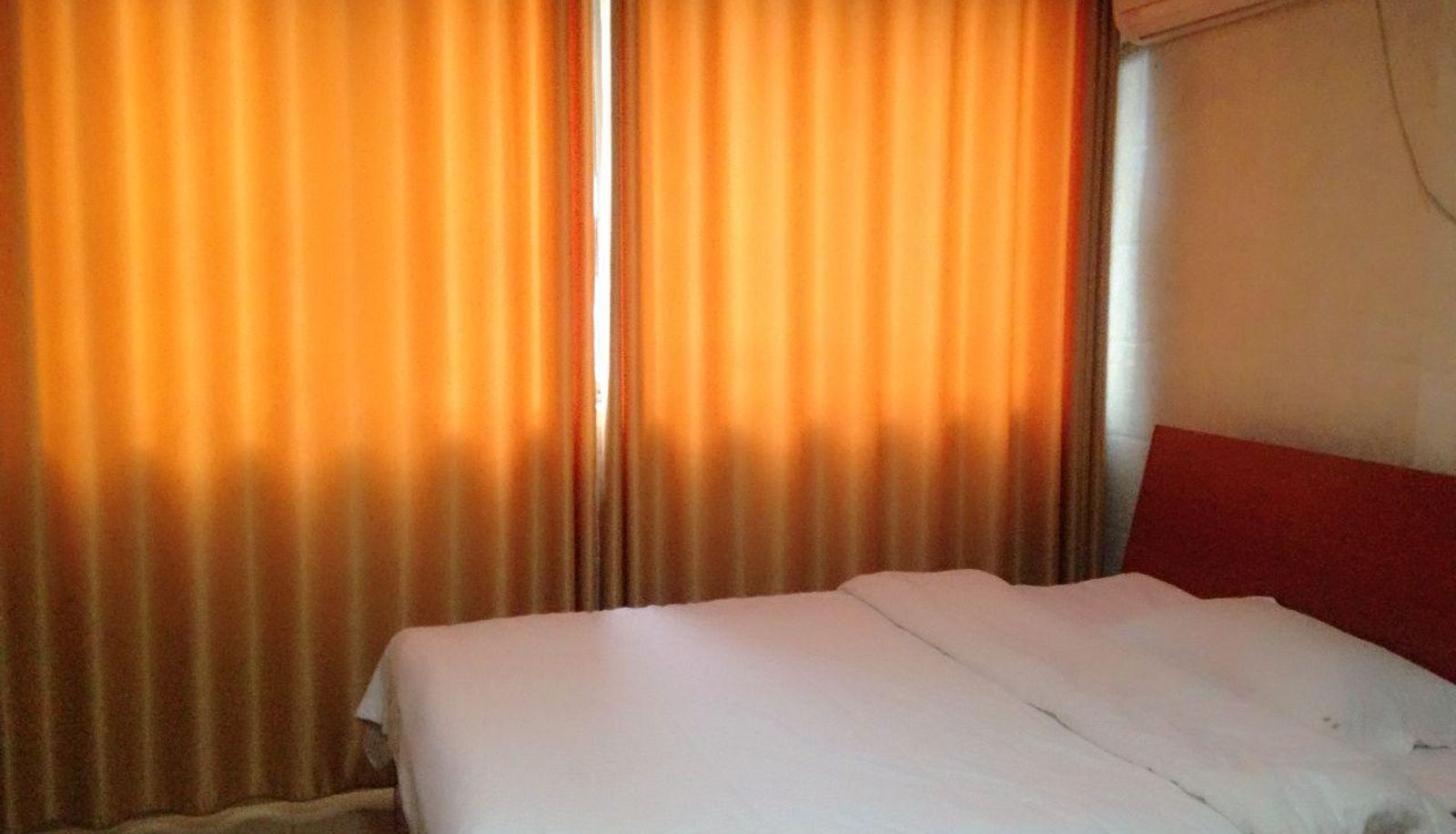 Zimmer - Huaxi Happiness Hotel