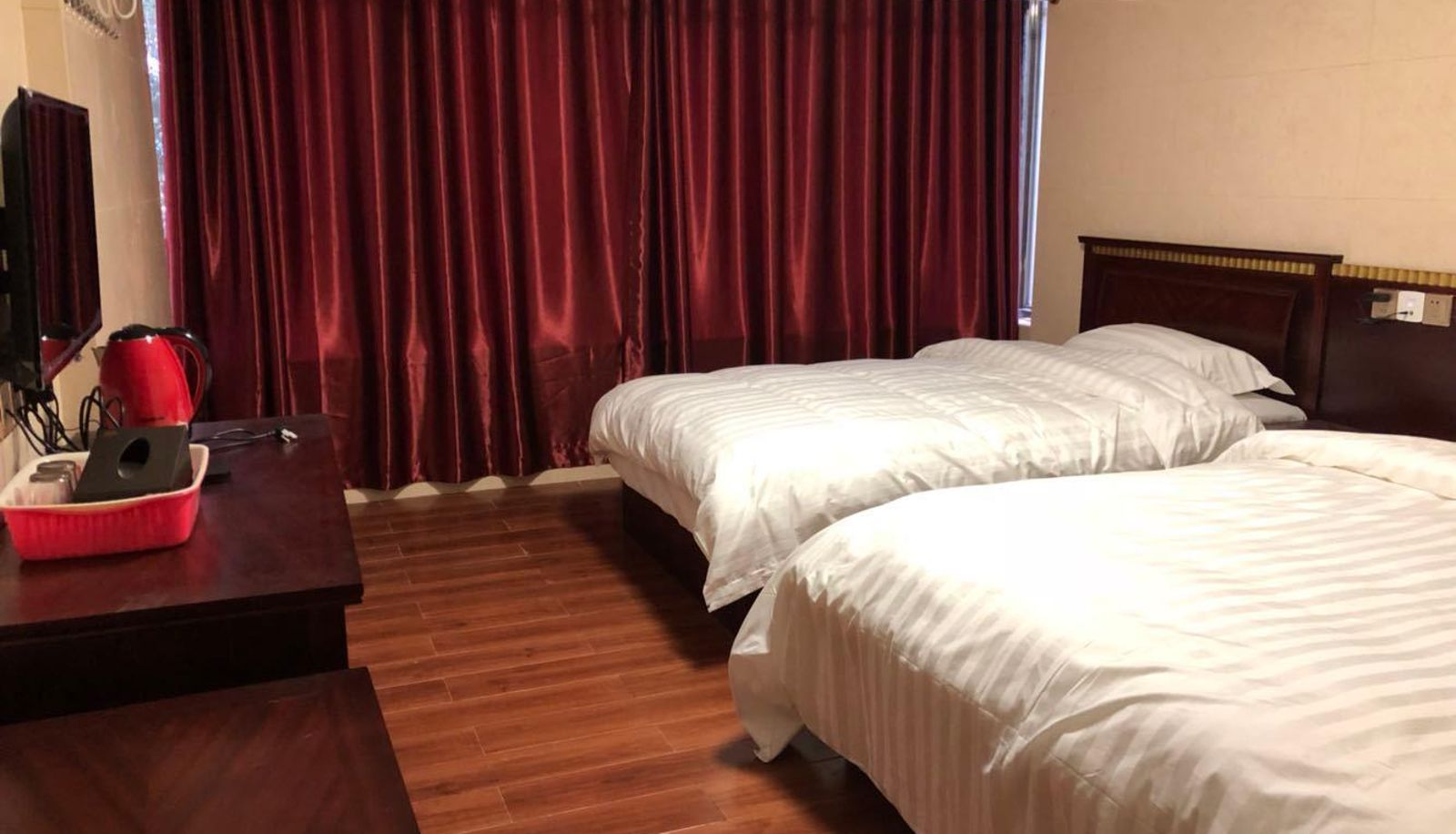 Zimmer - Huaxi Happiness Hotel