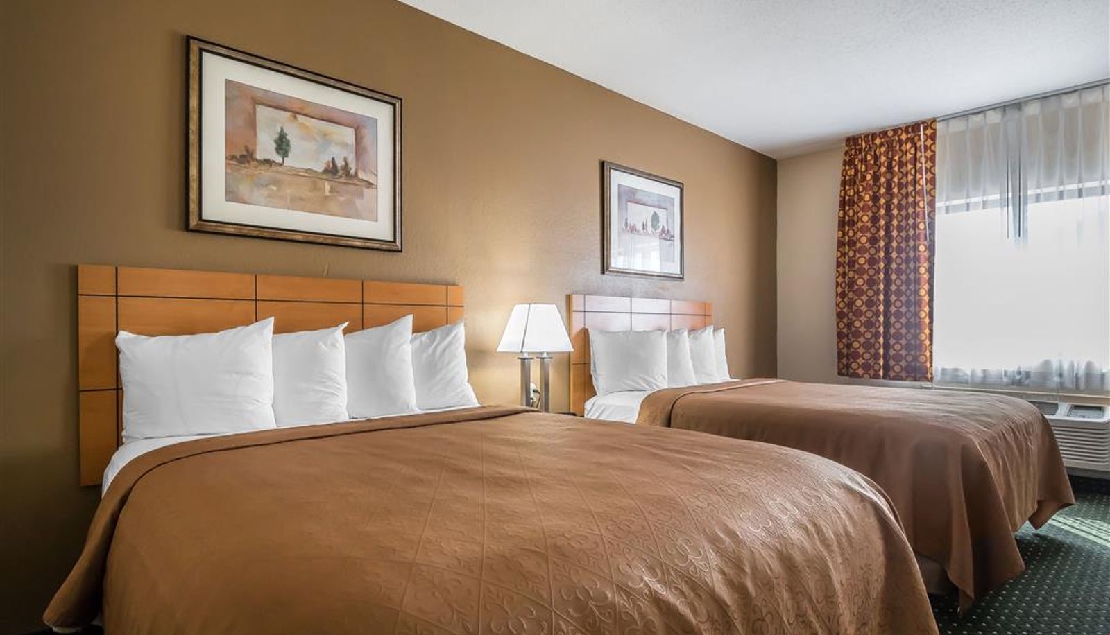 Room - Quality Inn Coralville - Iowa River Landing