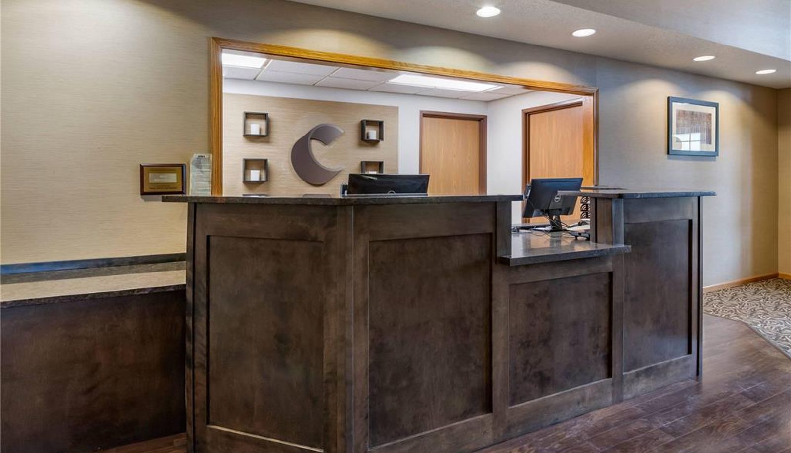 Hall - Comfort Inn Dyersville Near Field of Dreams