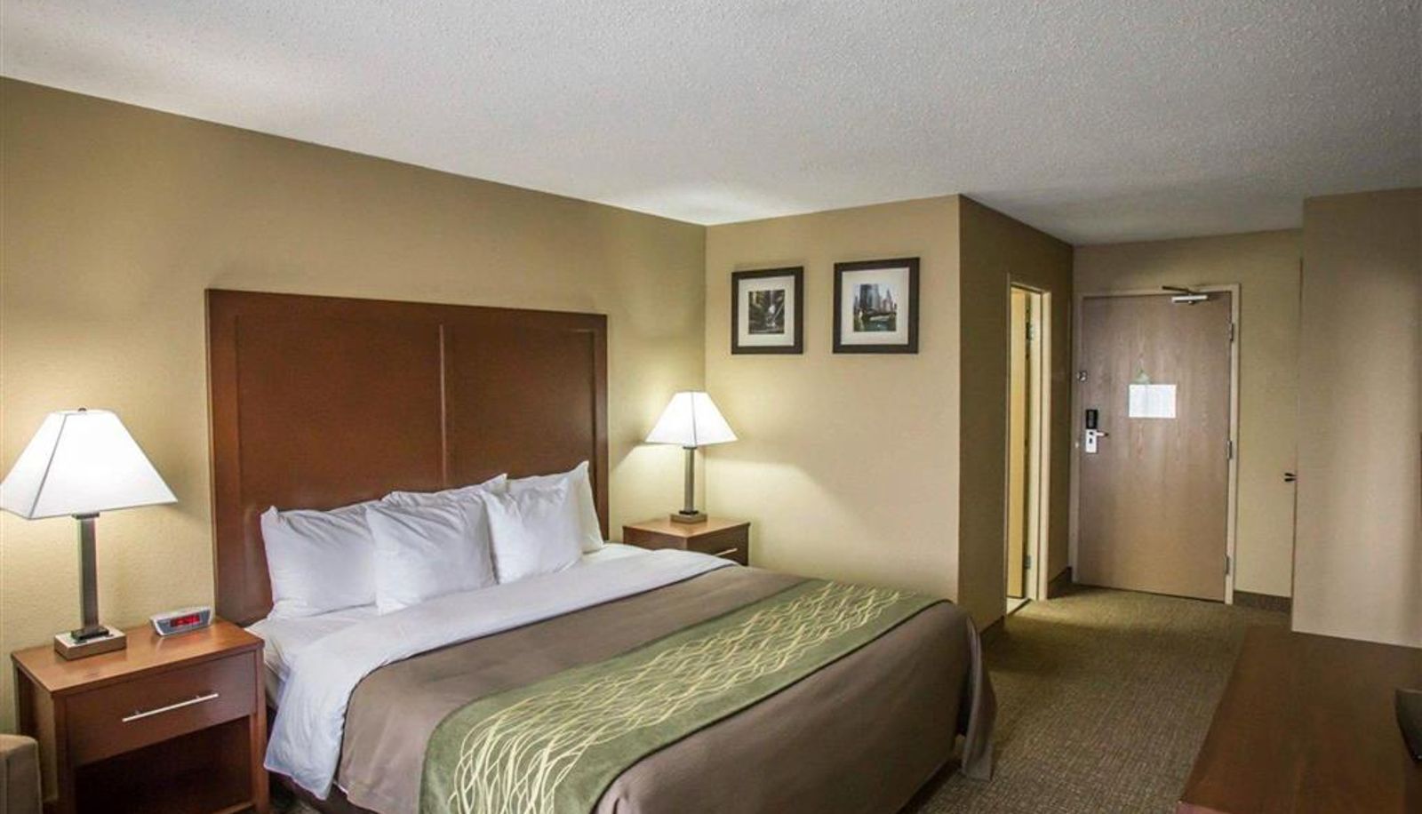 Room - Comfort Inn Morris I-80