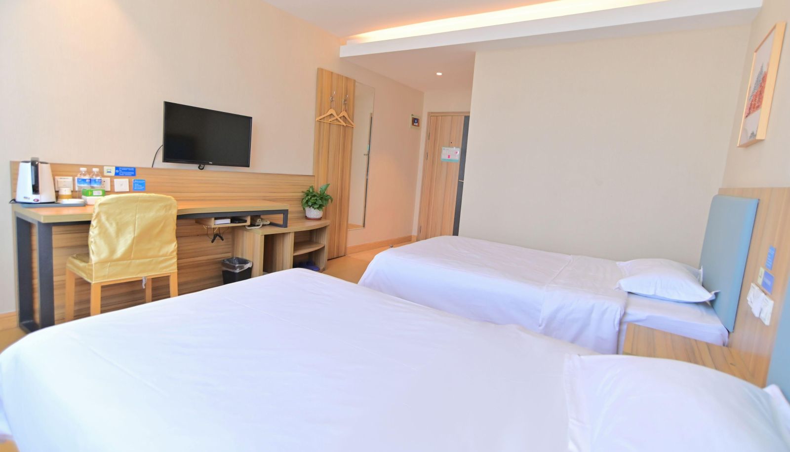 Room - Yijia 365 Chain Hotel (Dacheng Redwood City Branch)