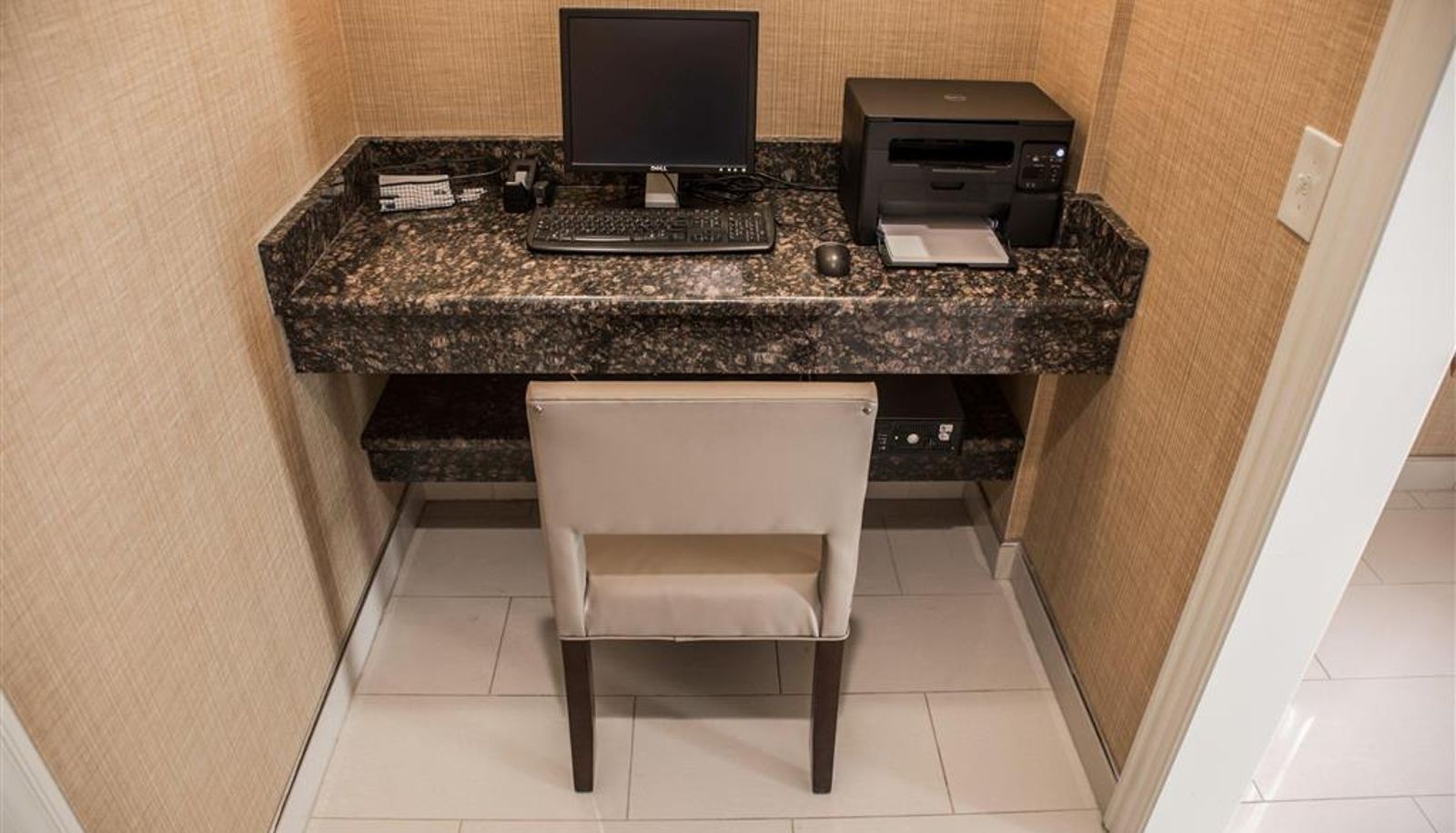 Business center - Comfort Inn North