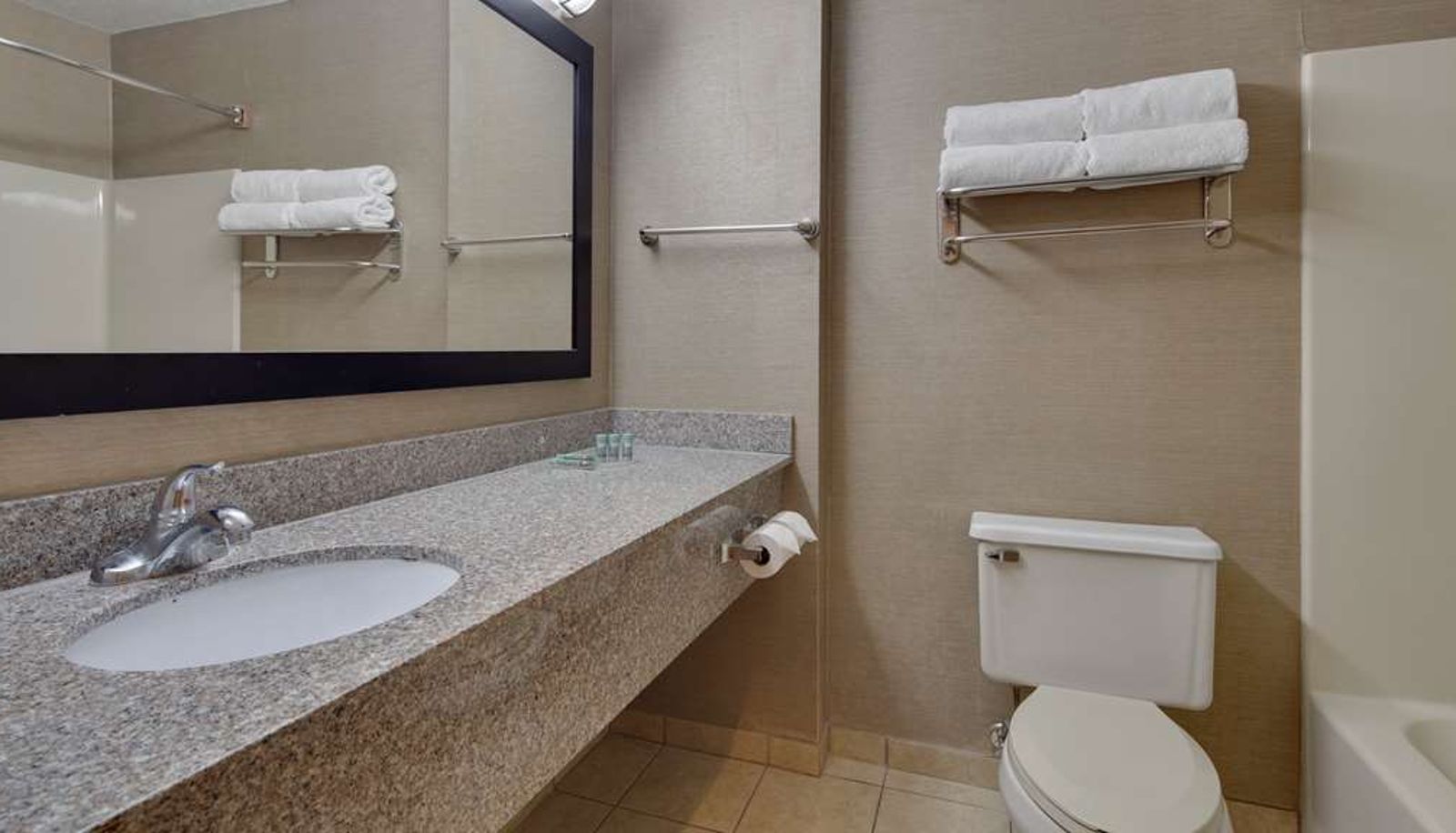 Zimmer - Best Western Pontiac Inn