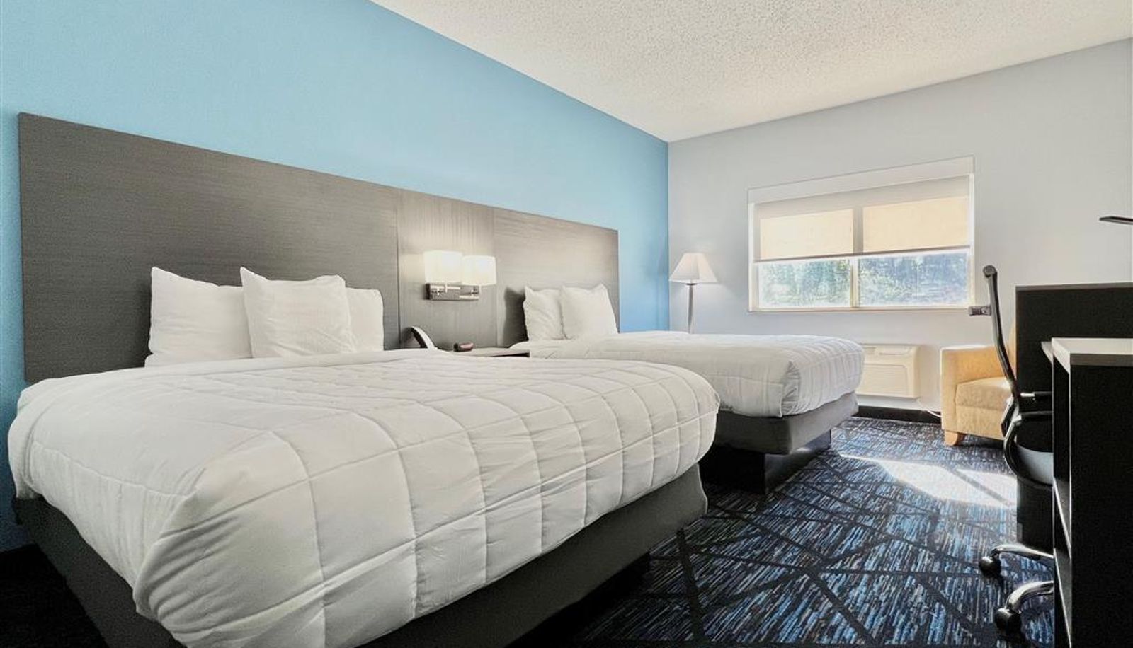 Camera - AmericInn by Wyndham Quincy