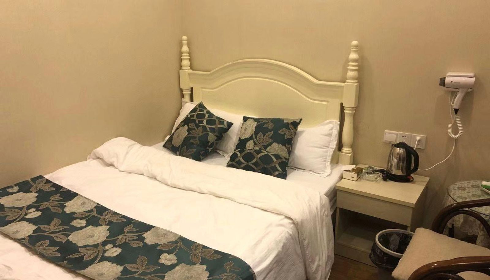 Business room - Zihuan Business Hotel (Shanghai Minhang Jiaotong University Branch)