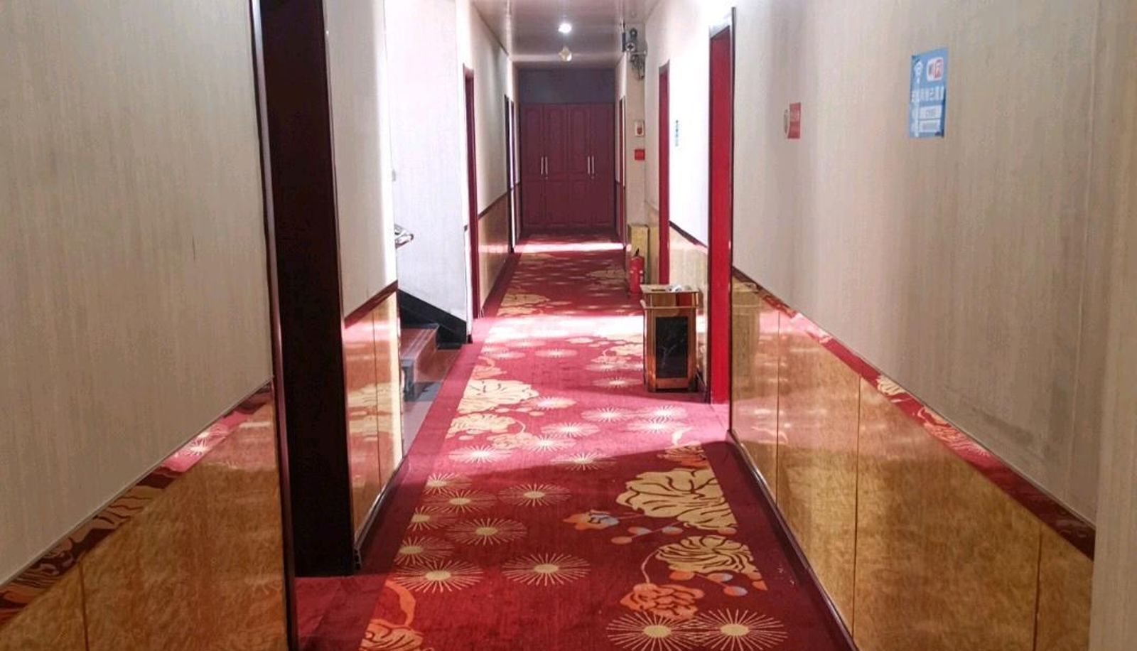 Hotel outdoor area - Chaoyang Hotel