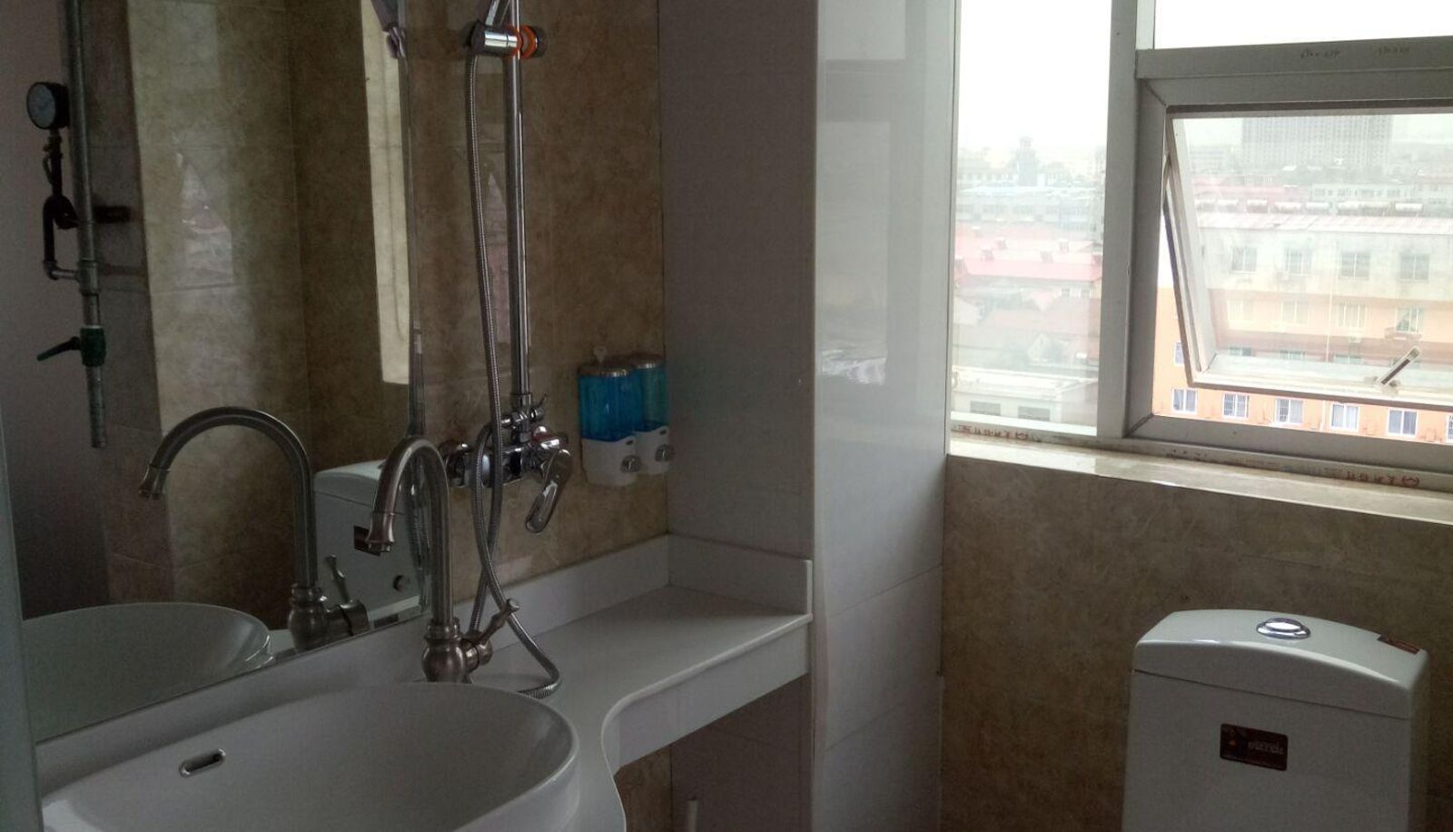 Juntai Hotel