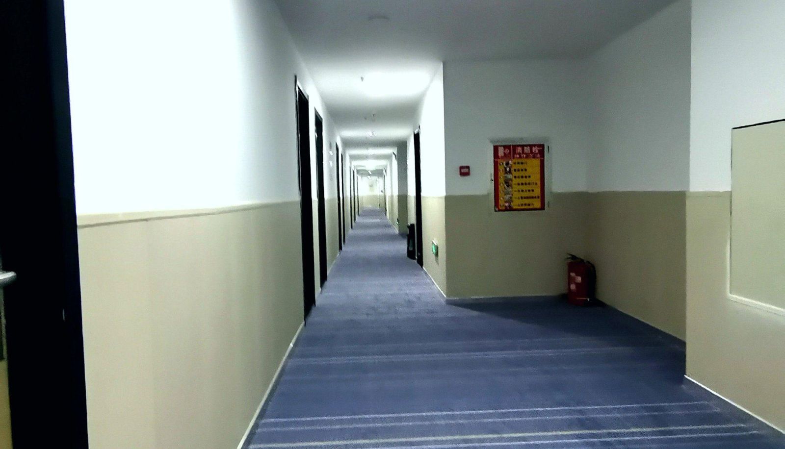 Zona exterior del hotel - Hi You Hotel