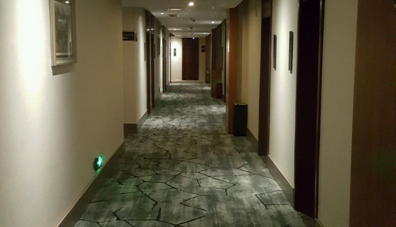 Hotel outdoor area - New Shuangxi Hotel
