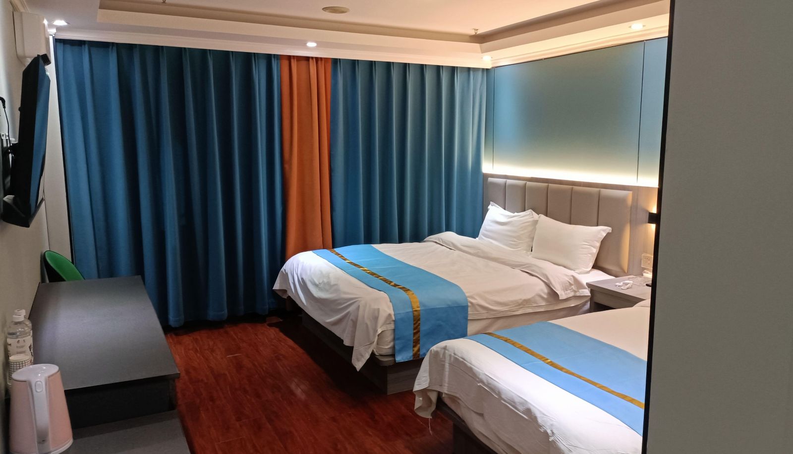 Familienzimmer - Southern Europe Western Holiday Inn