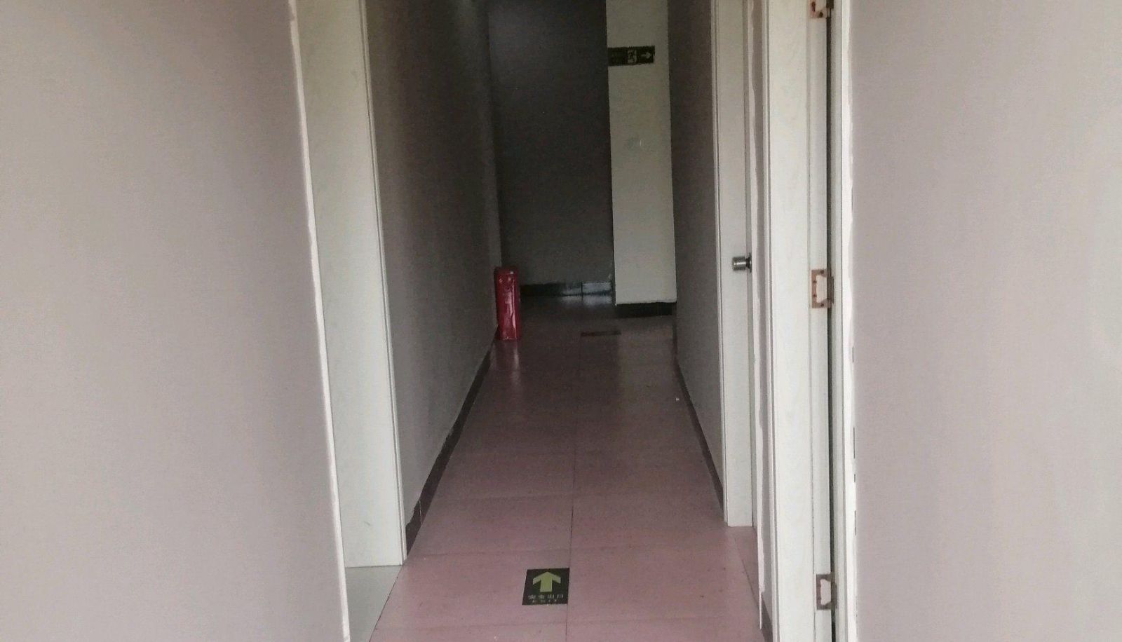 Buitenruimte van het hotel - Shangdu Hotel (Shuanggang Metro Station Store)