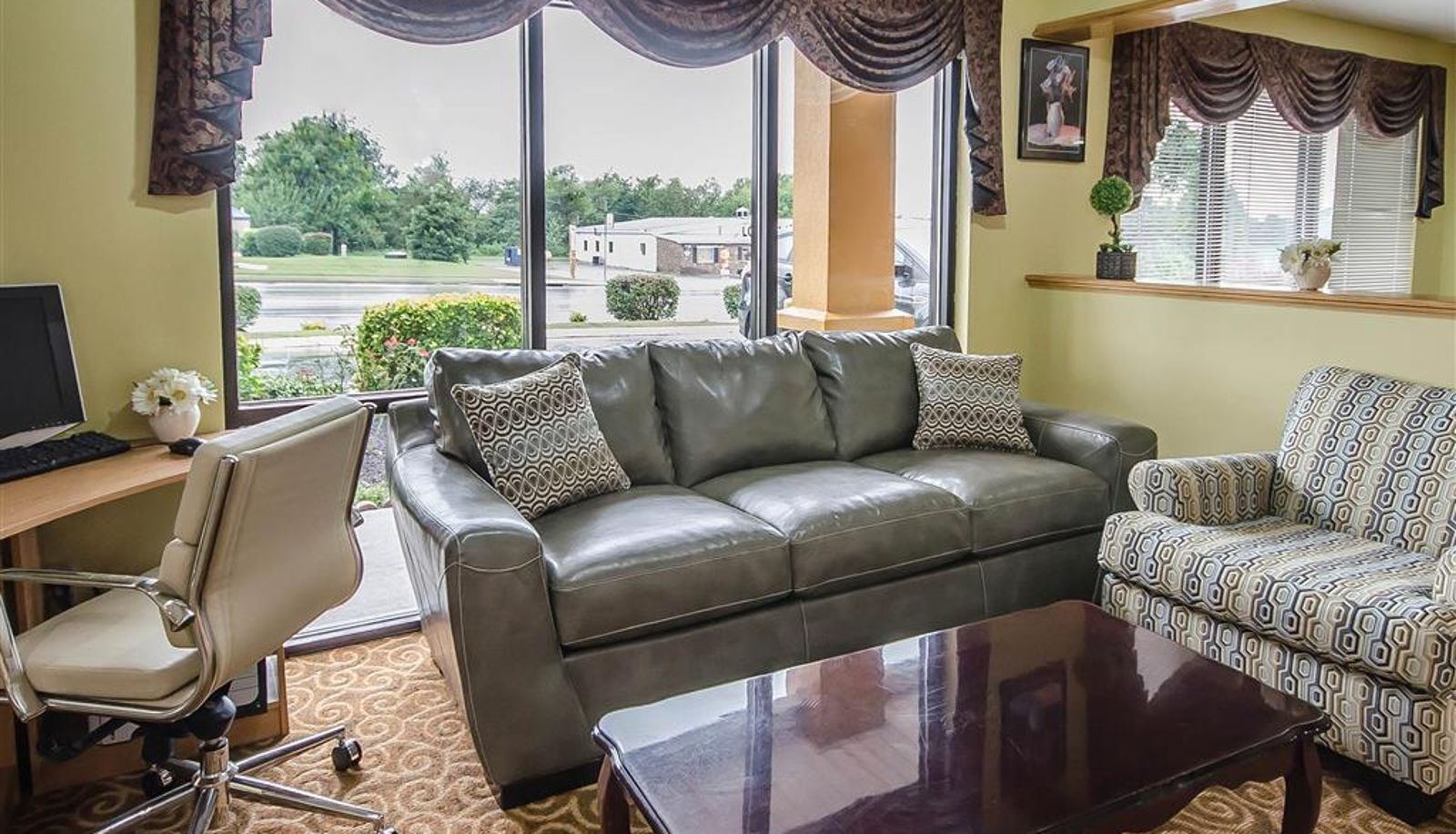 Hal - Quality Inn Franklin South