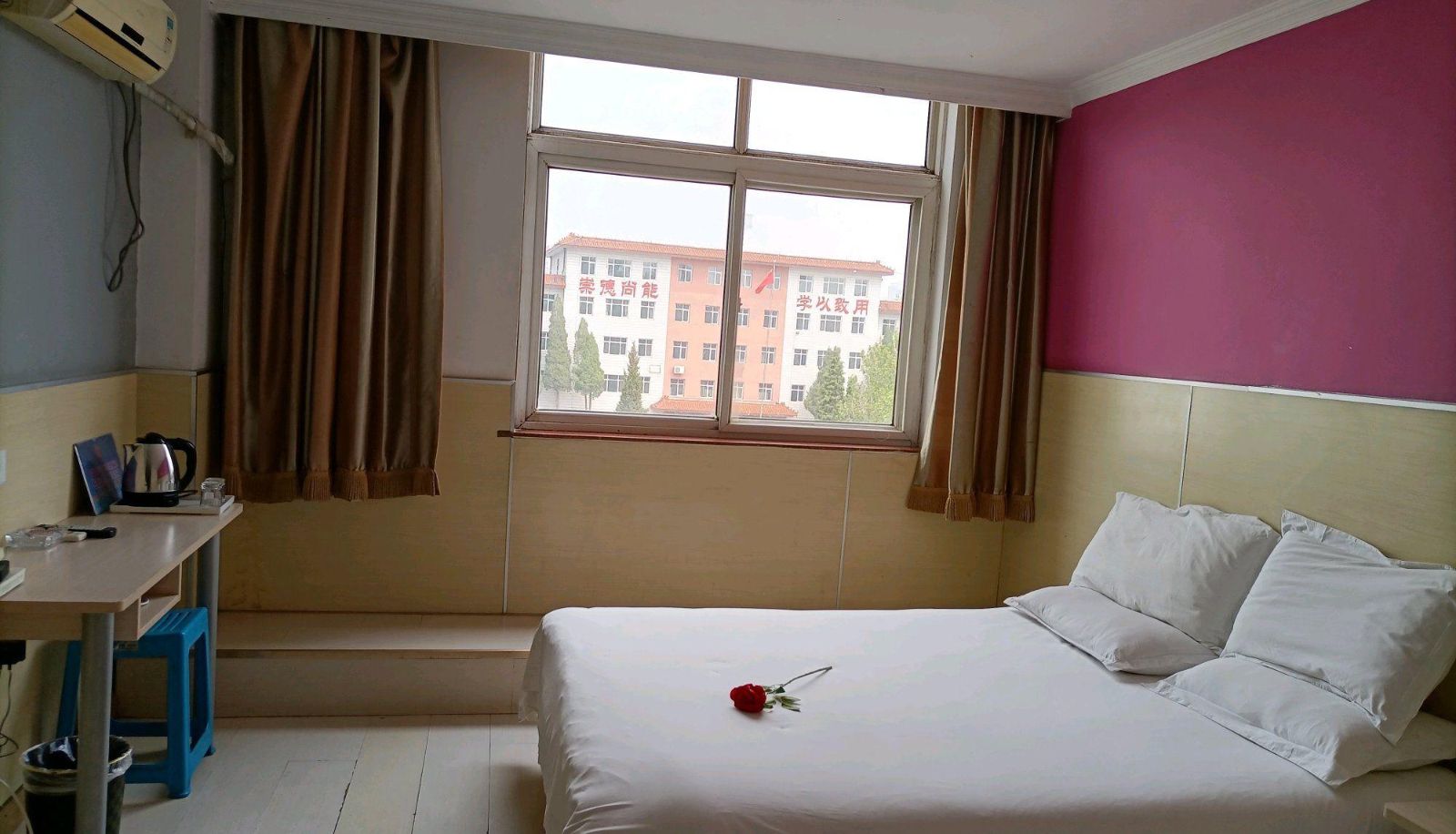 Business room - Yibai Chain Hotel (Langfang Normal University Store)