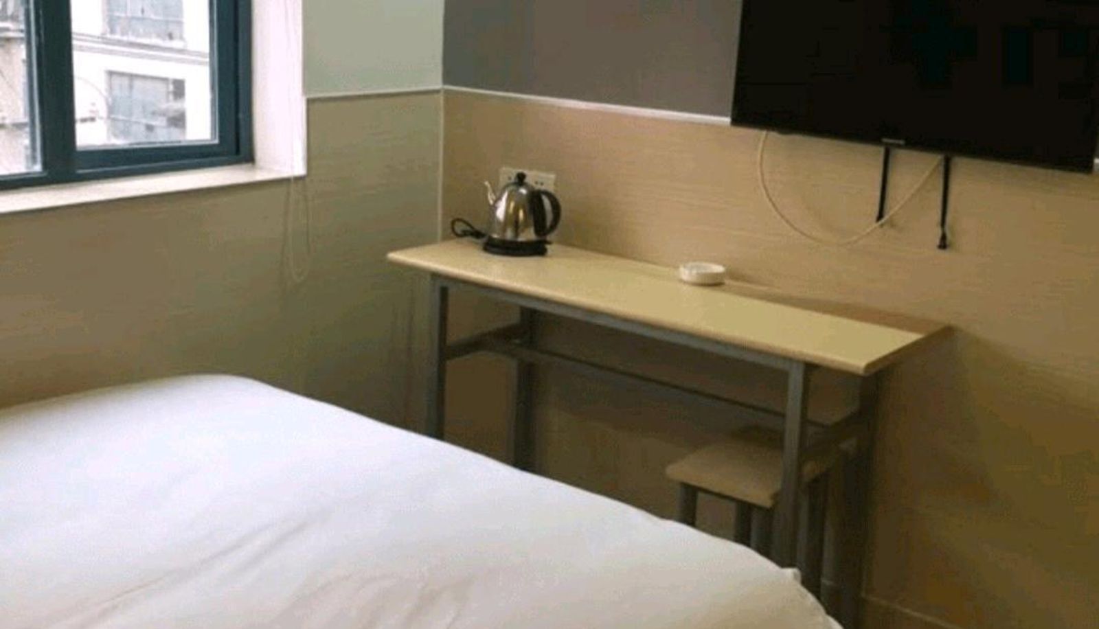 Business-kamer - Yibai Chain Hotel (Caoan Road Branch of Shanghai National Convention and Exhibition Center)
