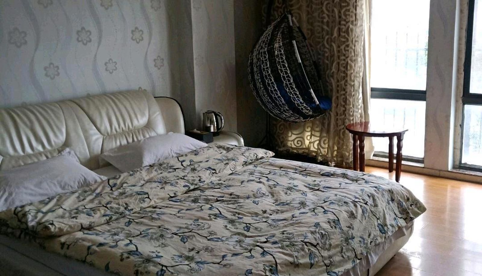Camera - Qinyuan Business Hotel