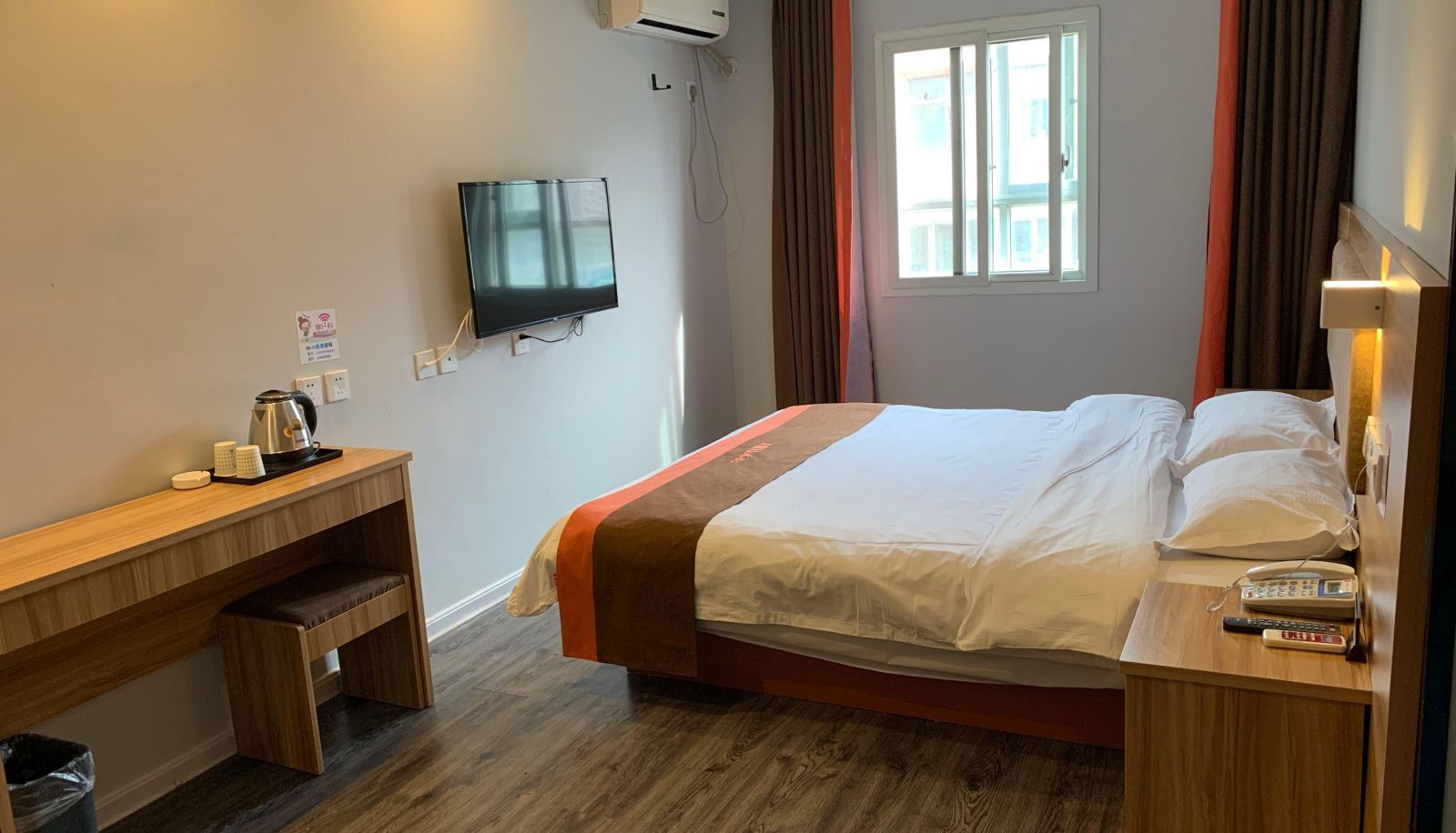 Camera business - Junyi Selected Hotel (Jinan West Market Provincial Hospital Store)