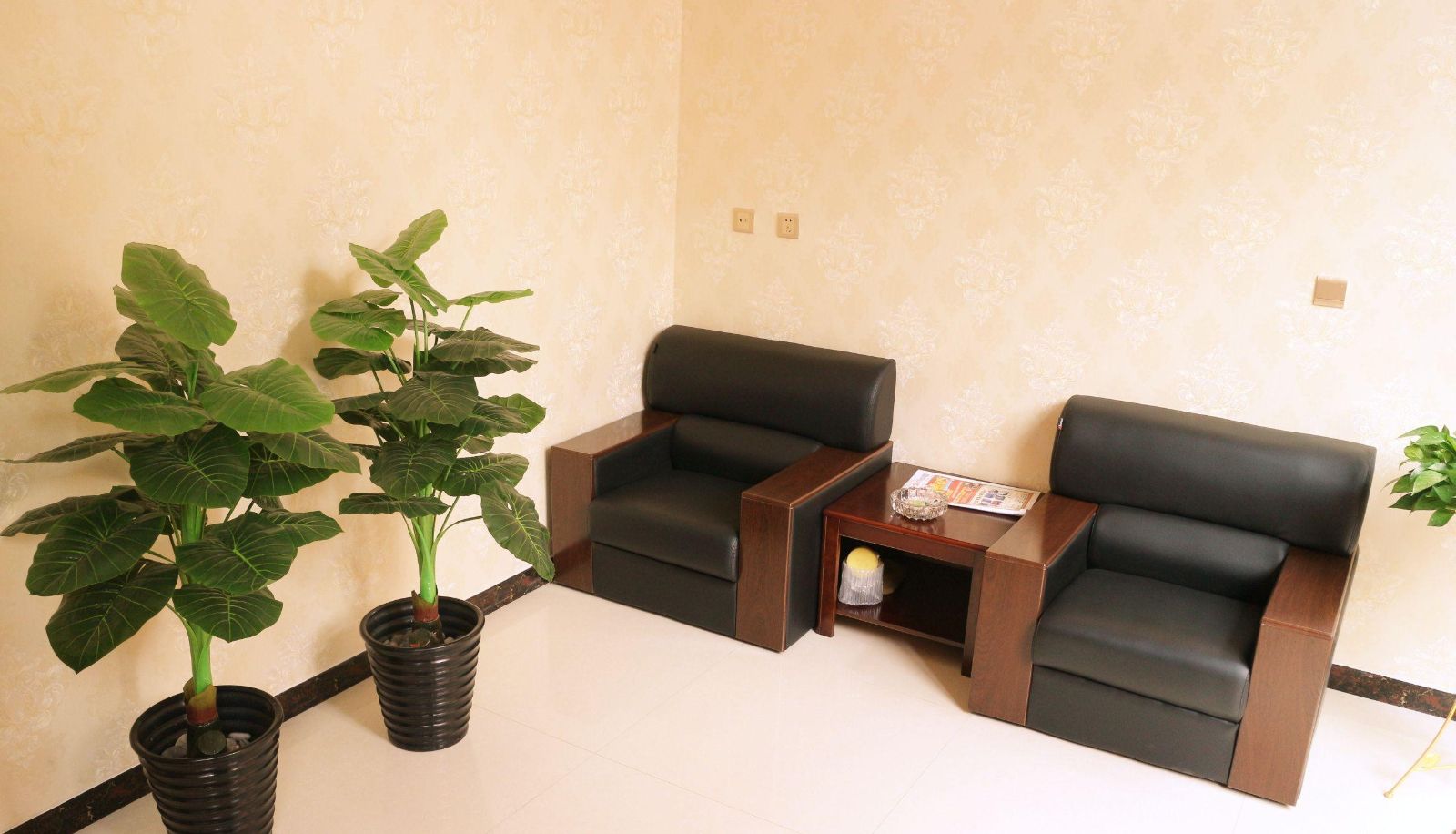 Zona exterior del hotel - Leyuan Business Hotel