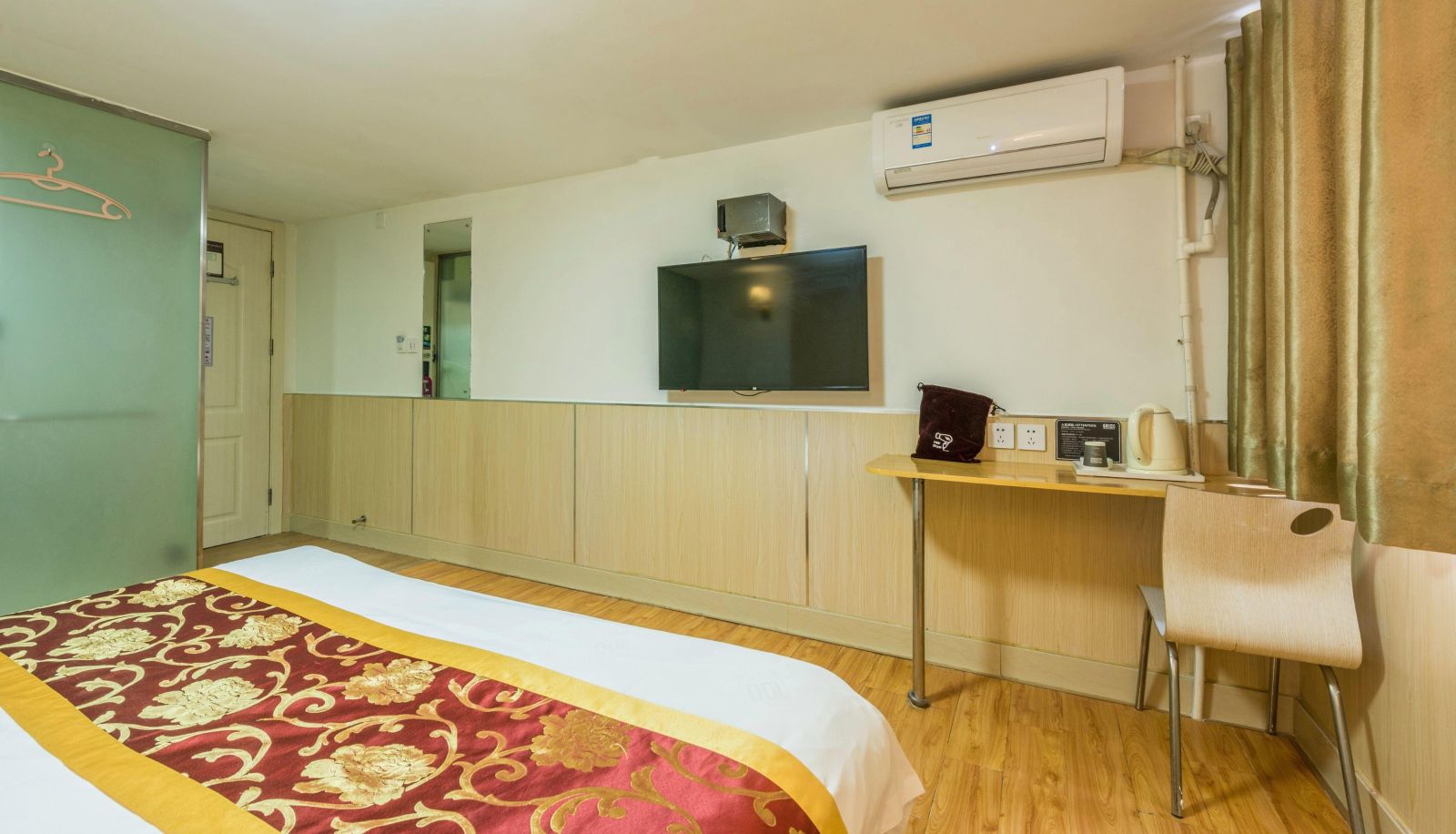 Business-Zimmer - Yibai Hotel (Baoding Railway Station Exit Store)