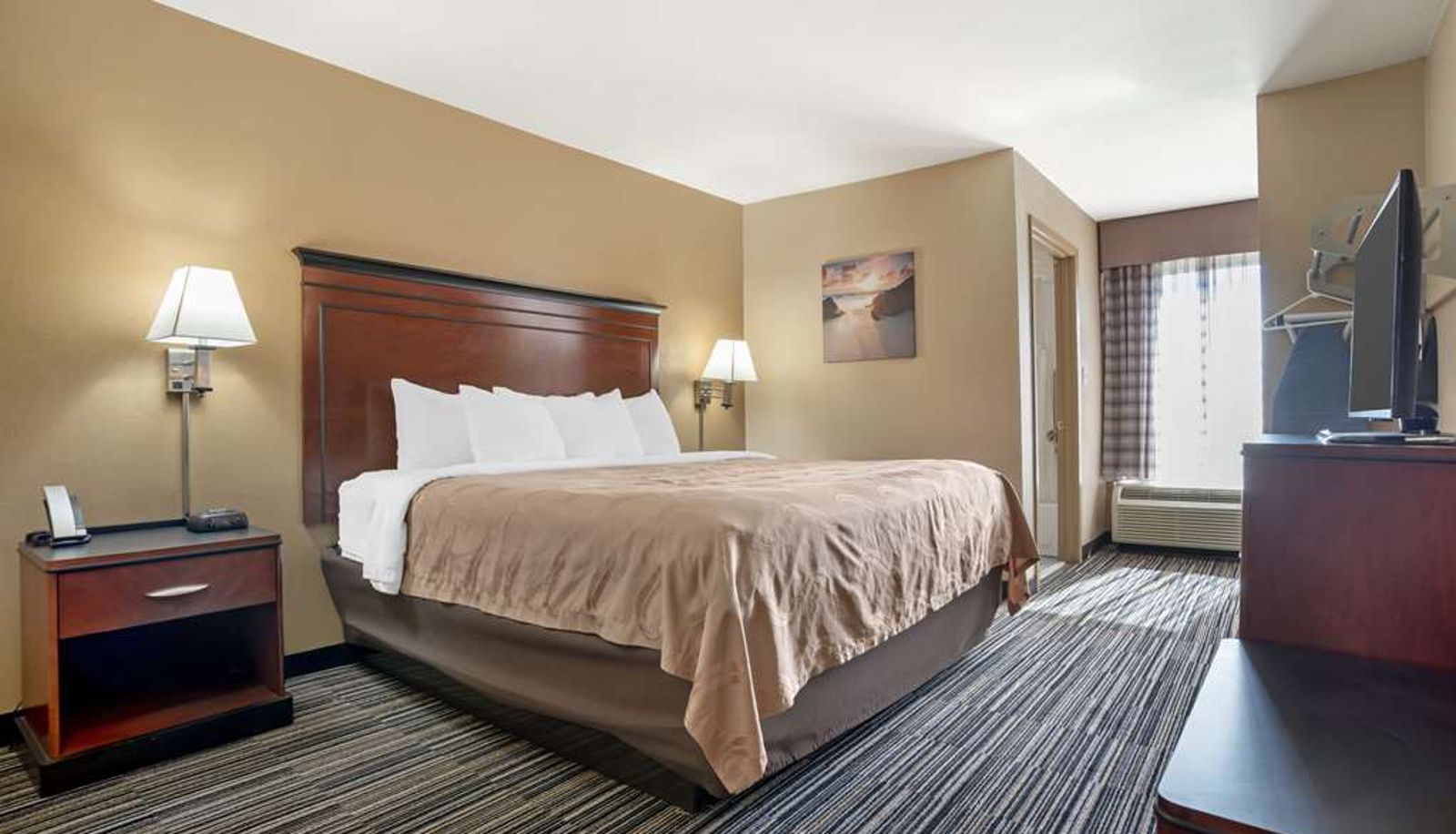 Camera - Quality Inn Brookhaven