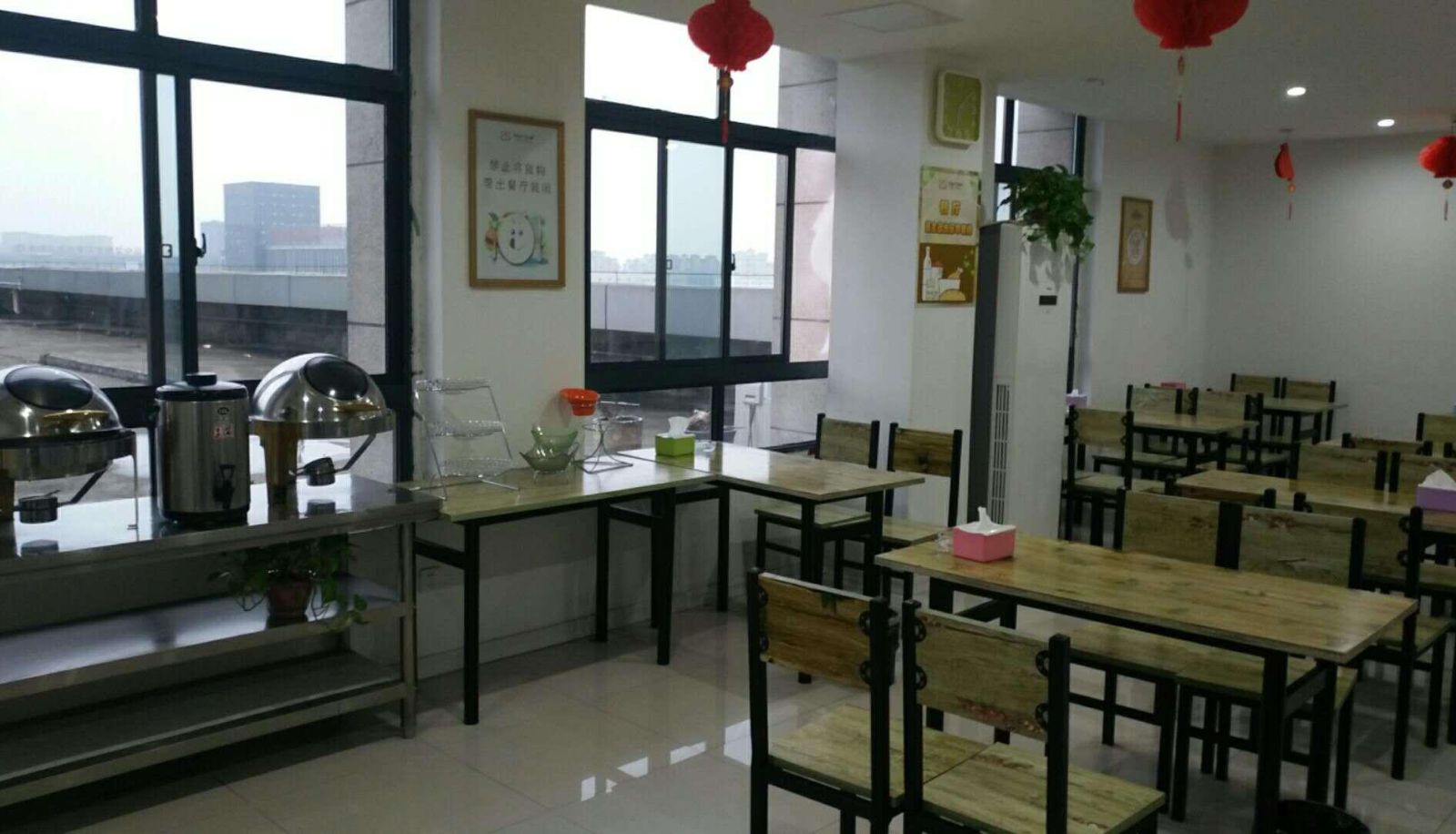 Area esterna dell'hotel - Junyi Hotel (Fangte Fantasy Kingdom Store)