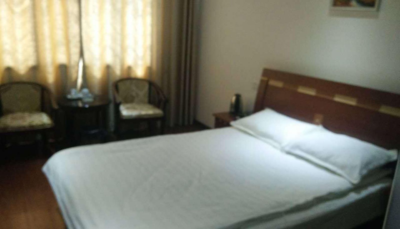 Room - Golden Seed Hotel