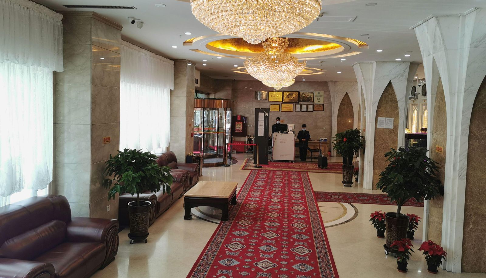 Hotel outdoor area - Parlac Grand Hotel