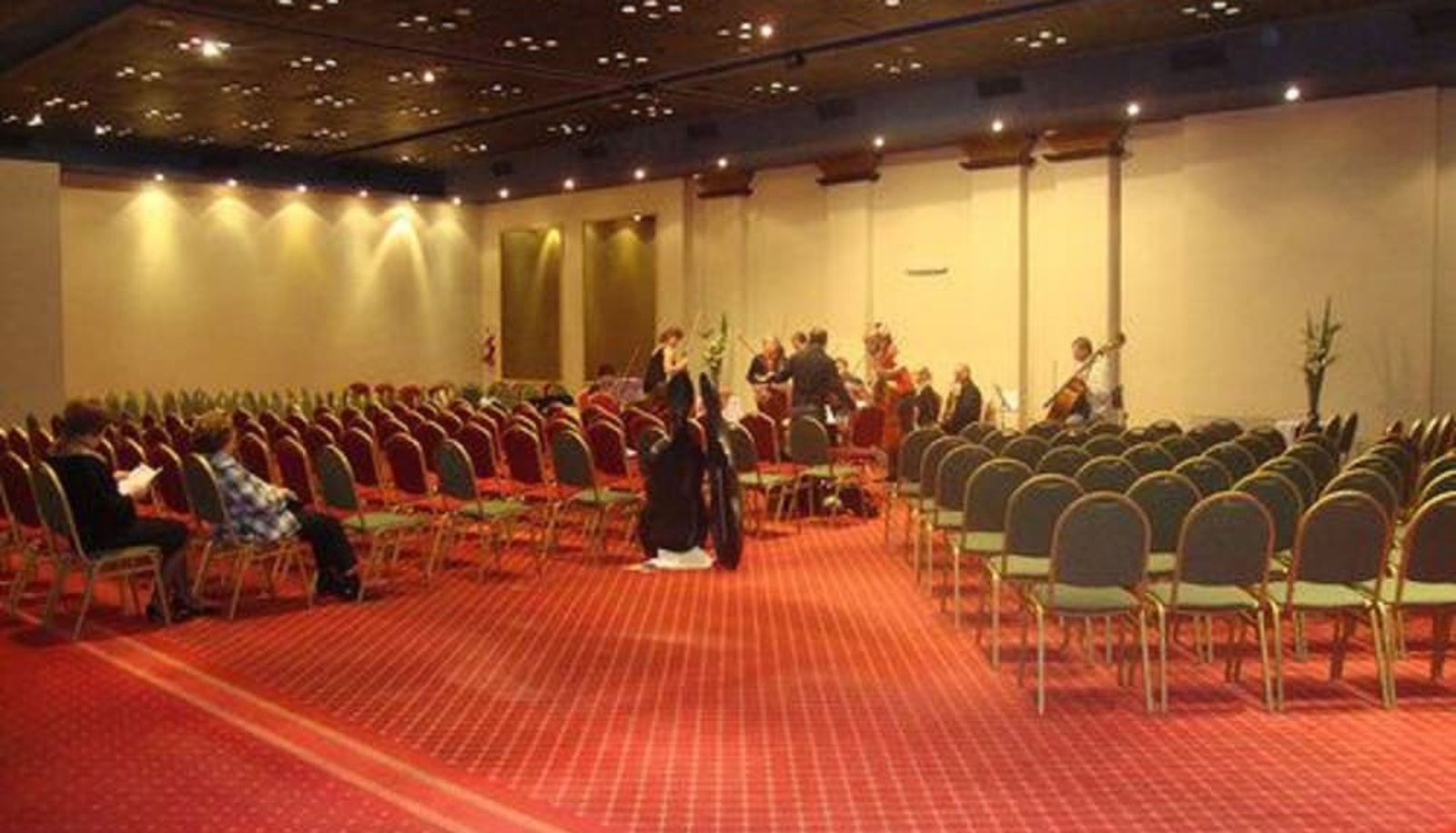 Meetingzimmer - Provincial Plaza Hotel