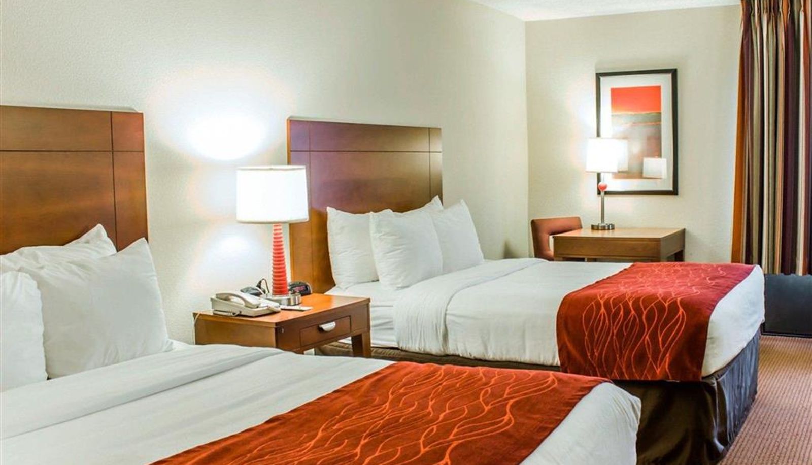 Camera - Comfort Inn Fayetteville near Fort Bragg
