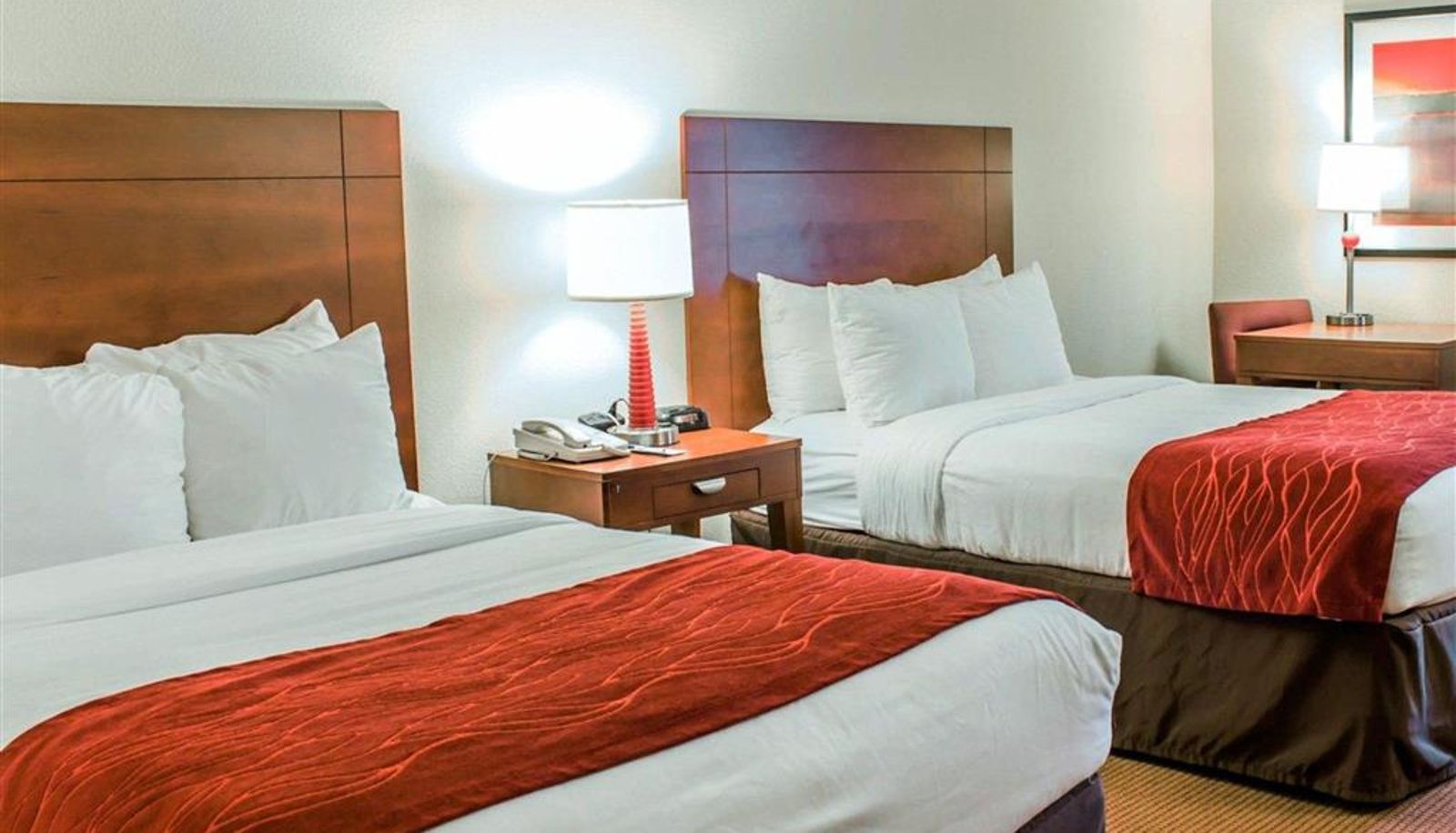 Camera - Comfort Inn Fayetteville near Fort Bragg