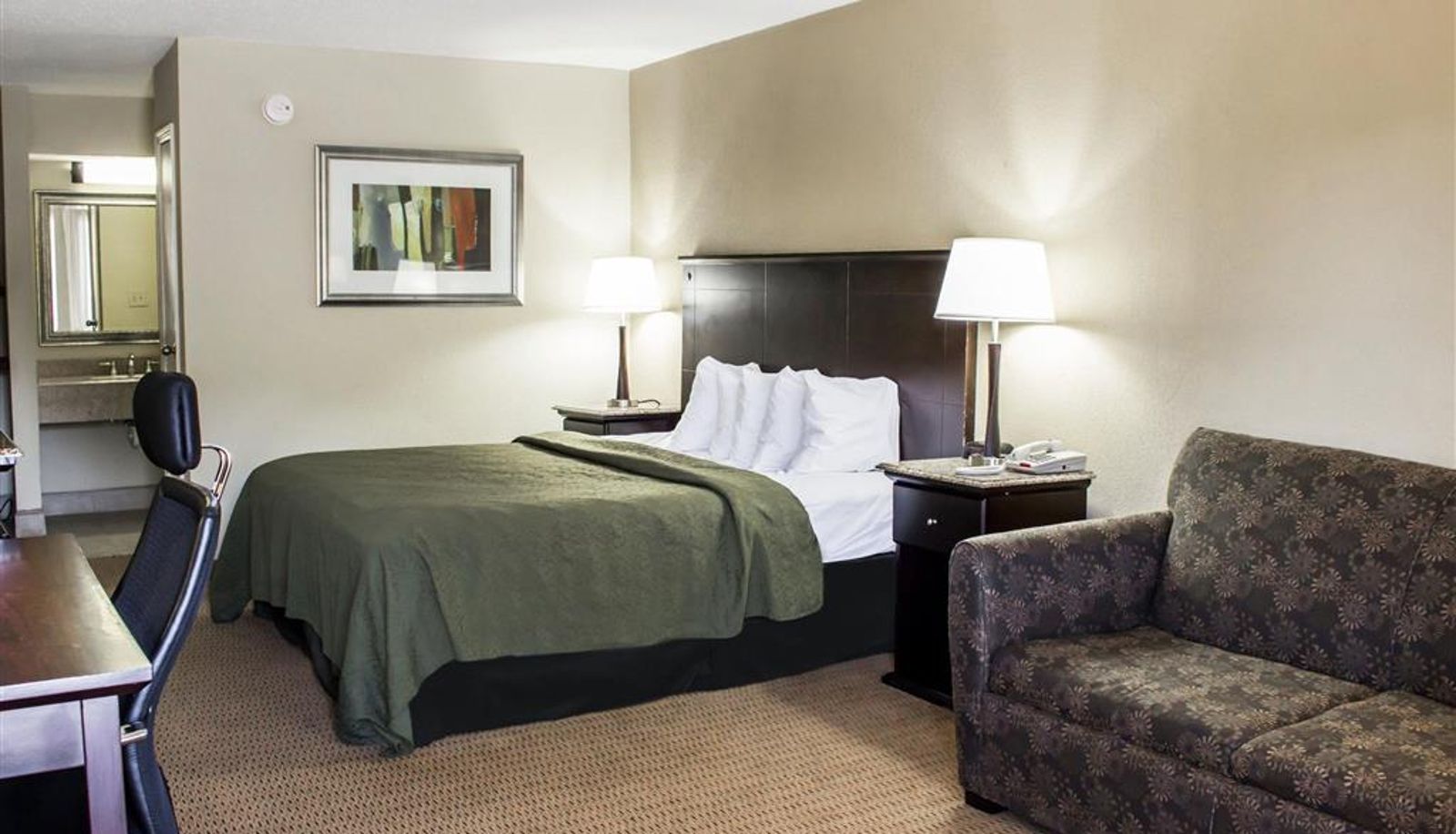 Zimmer - Quality Inn & Suites Wilson I-95