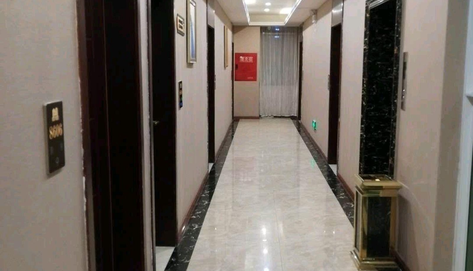 Zewnętrzna część hotelu - Meiyu Hotel (Batang Branch)