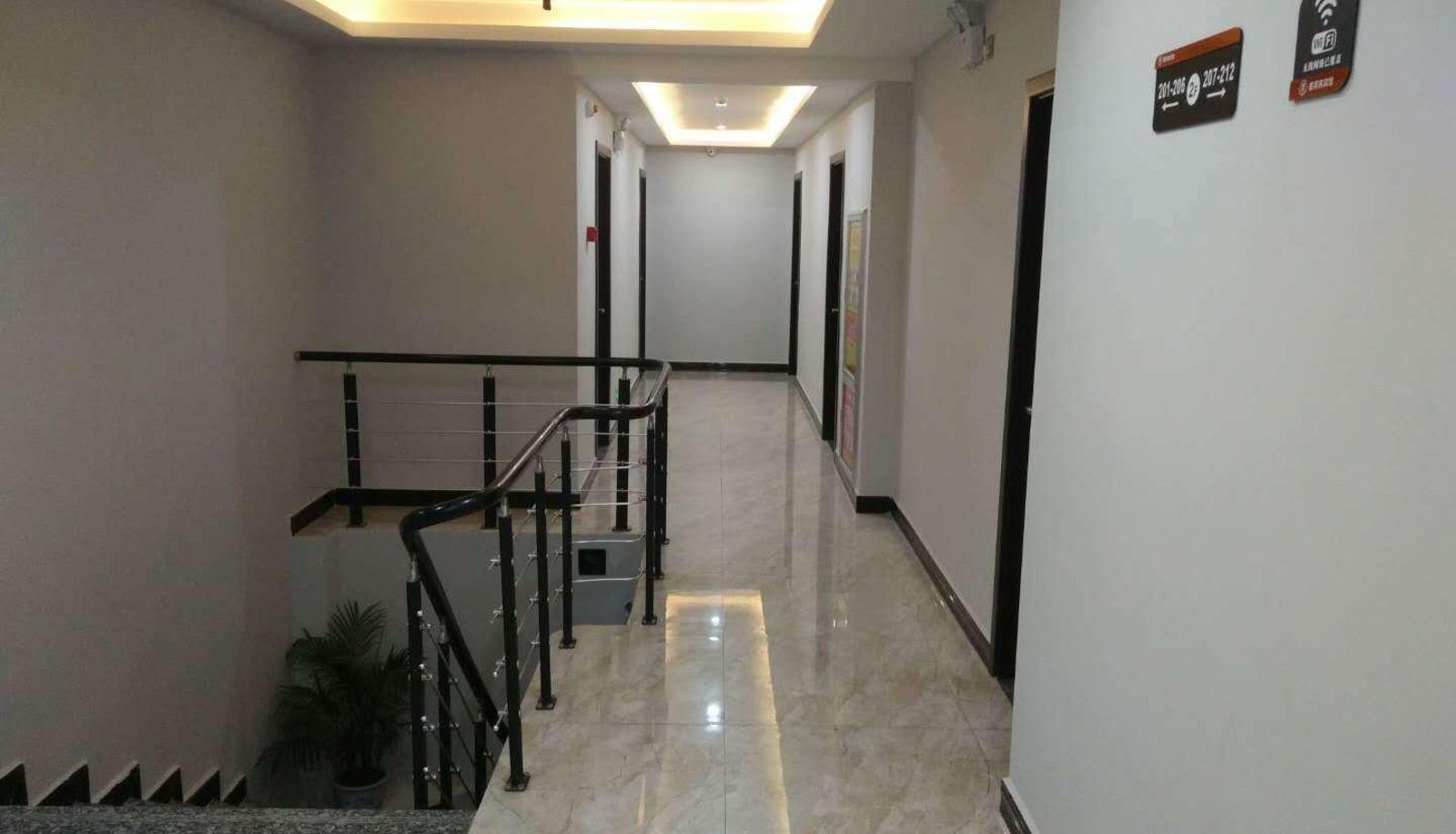 Area esterna dell'hotel - Xilaike Hotel