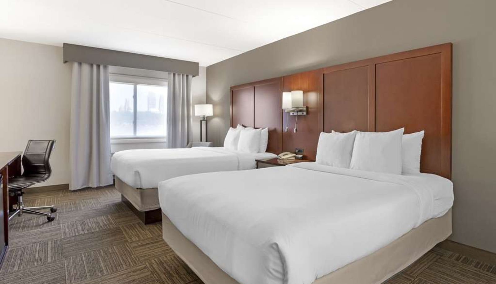 Zimmer - Comfort Inn Edgewater on Hudson River