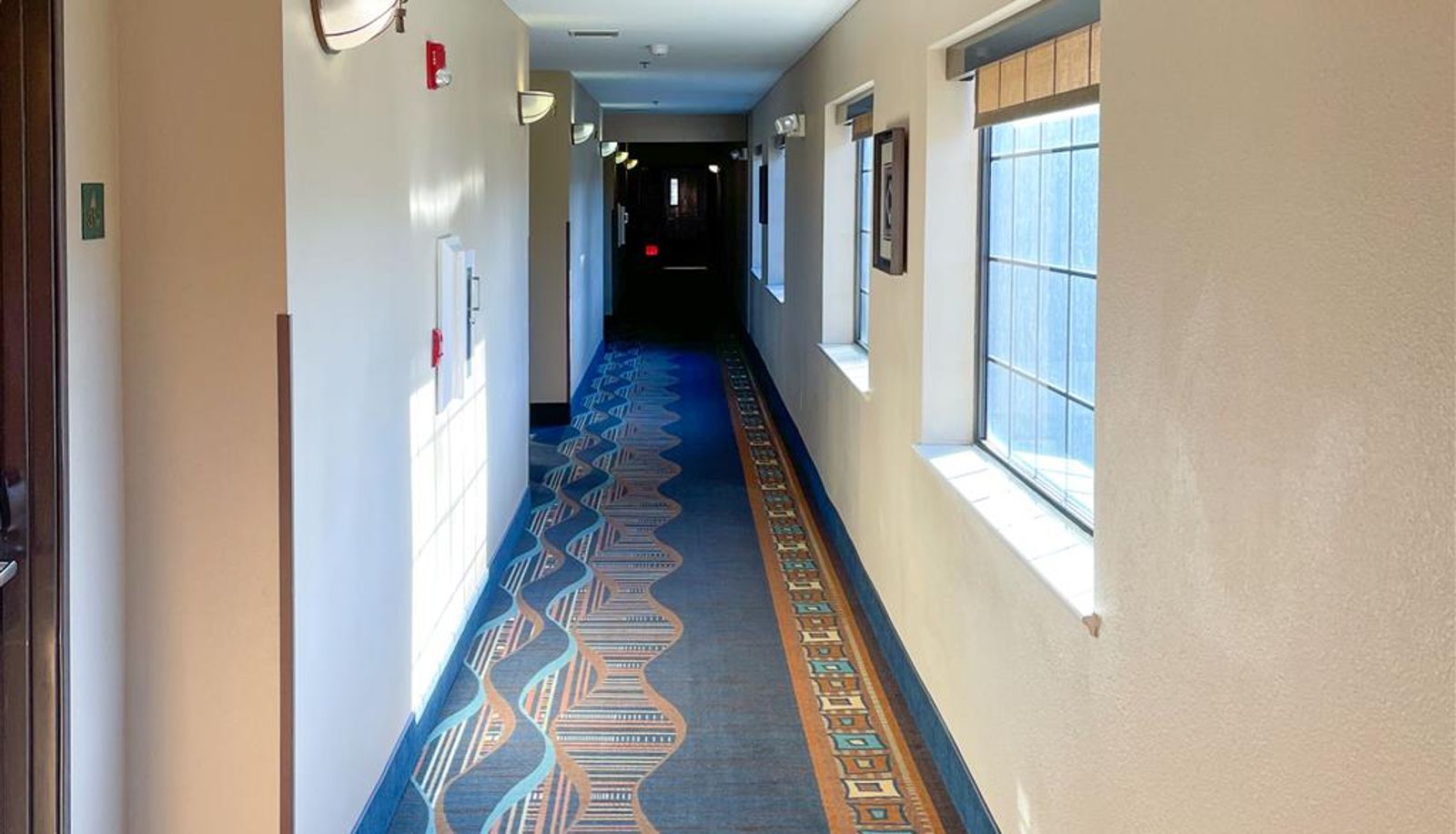 Hall - COMFORT INN MIDTOWN