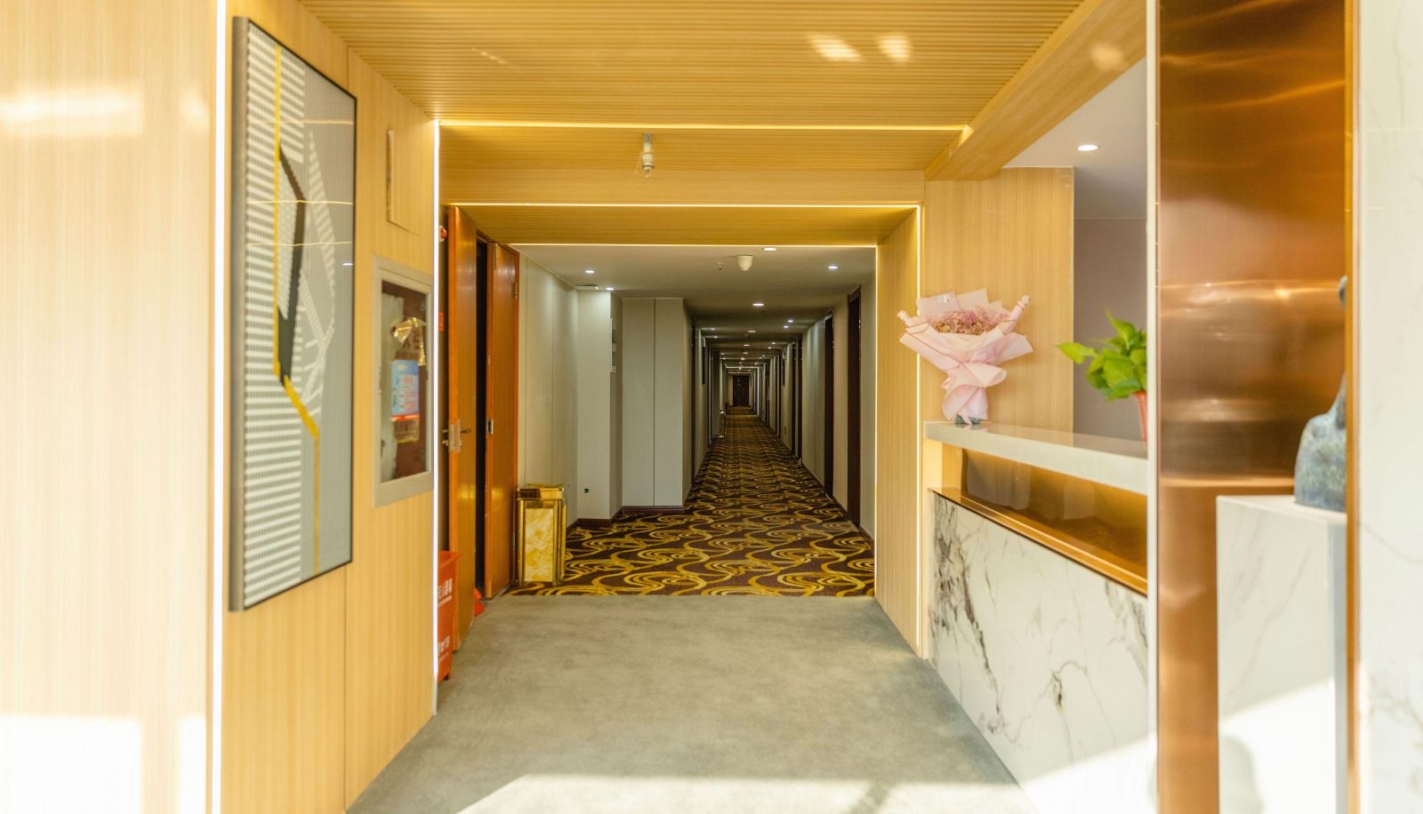 Hotel outdoor area - Tsinghua Chi Hotel